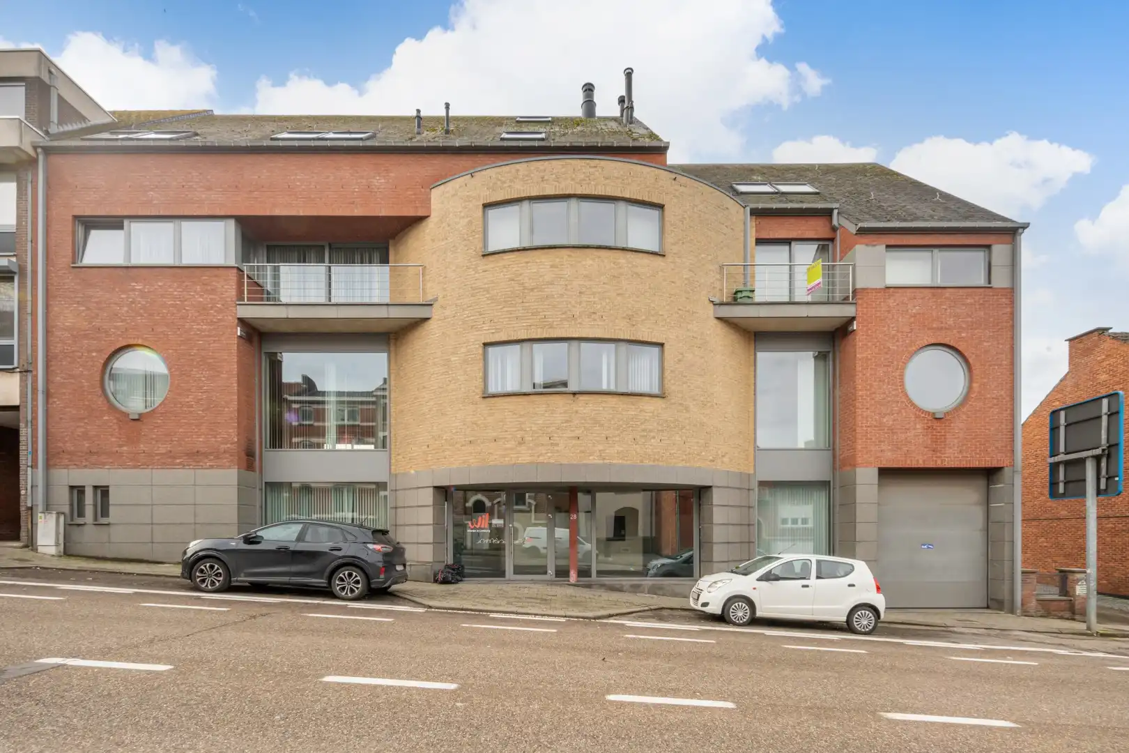 Appartement met 3 of 4 slaapkamers nabij het centrum. foto 22
