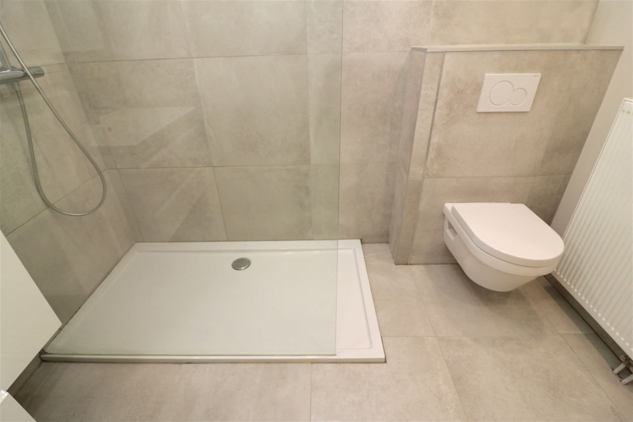 Gerenoveerd, rustig gelegen, 3 slpk foto 44