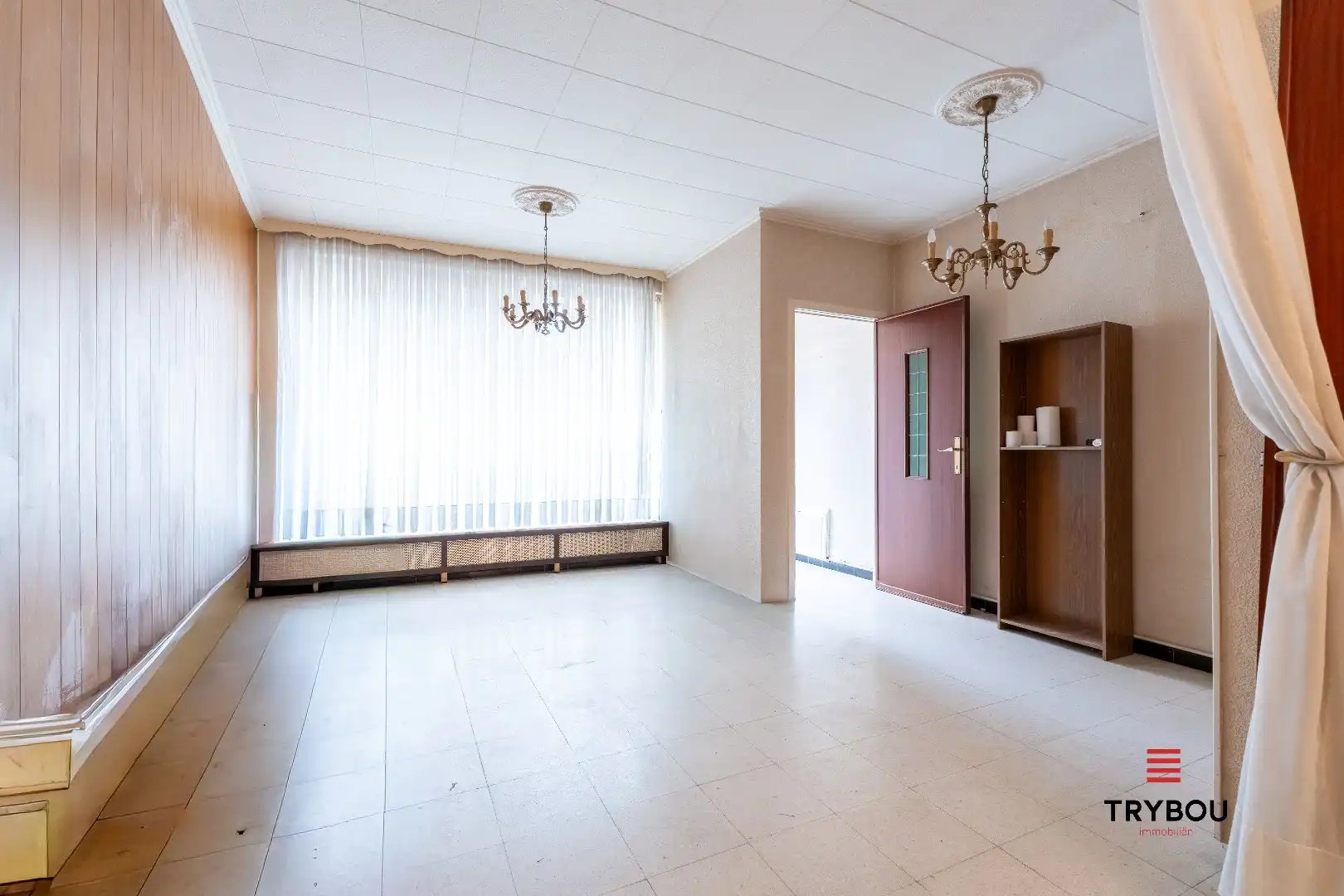 🏠 Te koop in het hart van Diksmuide – Woning met woon-winkelcombinatie en charmant stadstuintje foto 8