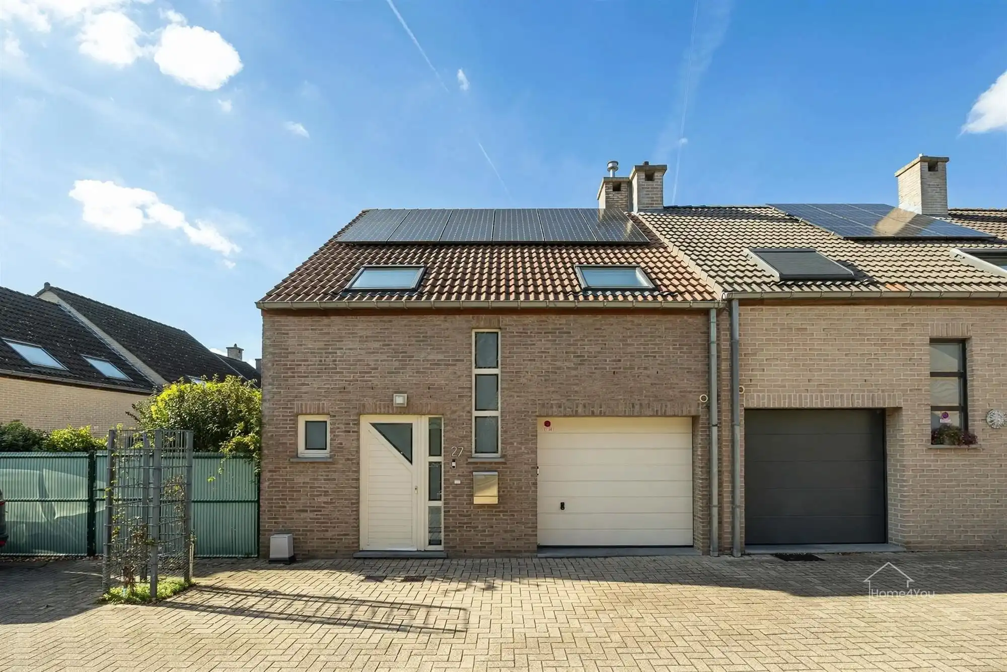 Energiezuinige HOB met 3 slaapkamers, garage en ruime zolder foto {{pictureIndex}}