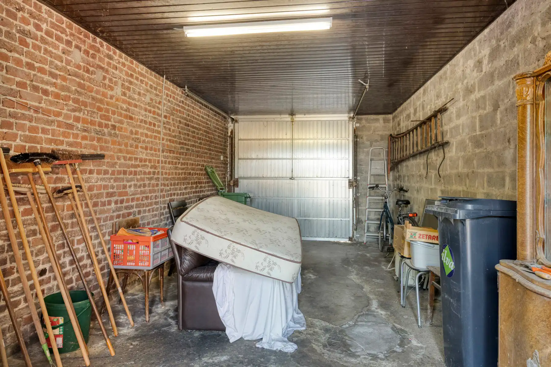 TE KOOP - te renoveren bebouwing met veel mogelijkheden foto 14