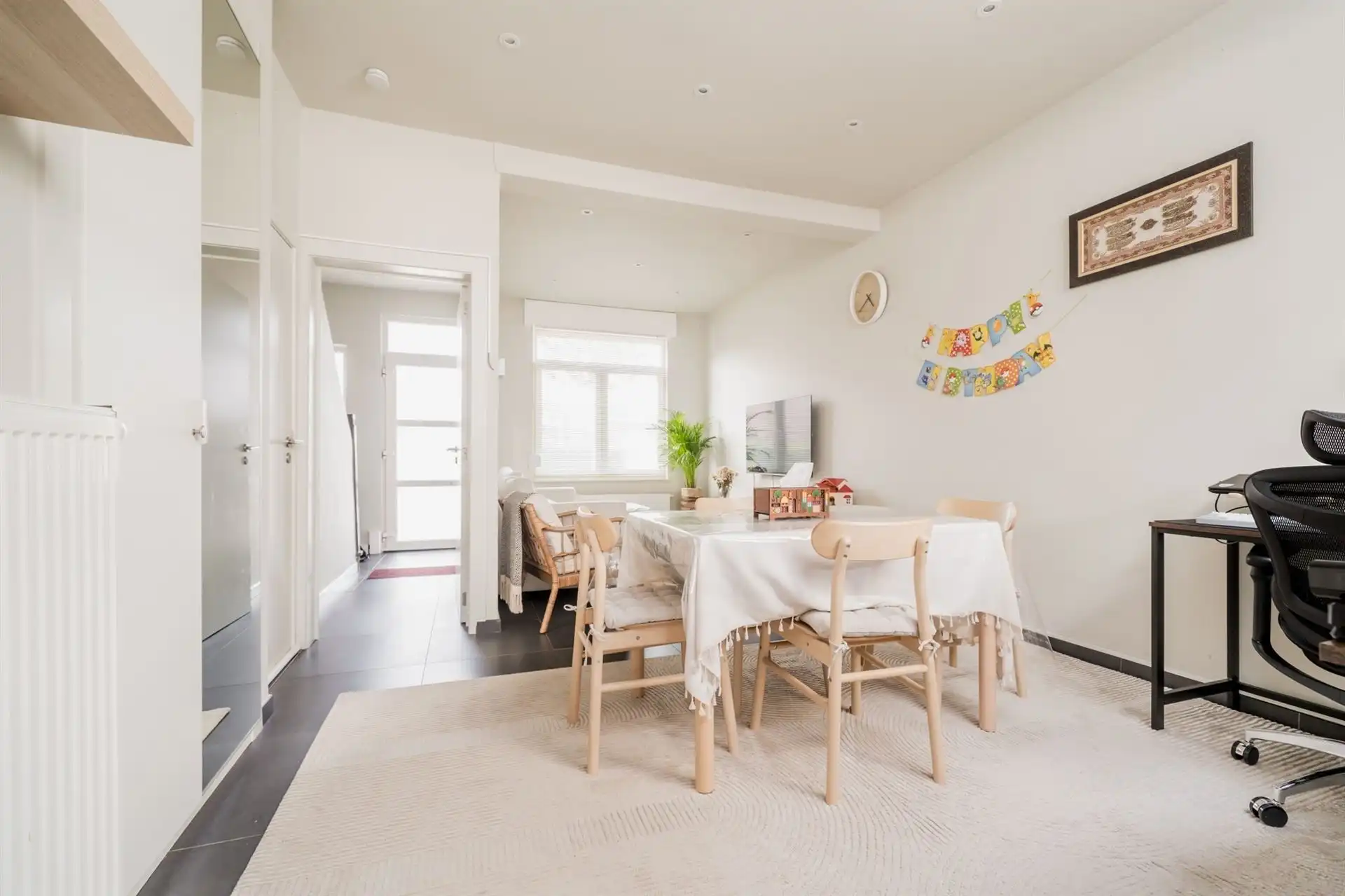 Woning met tuin + 2 garages (+ € 40.000) foto 3