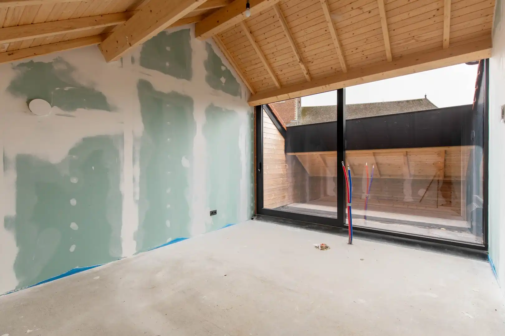 Lichtrijke woning met drie slaapkamers en twee badkamers (aankoop onder registratierechten, 2% mogelijk) foto 16