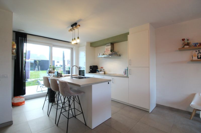 Zeer energiezuinige nieuwbouwwoning te Roeselare foto 4