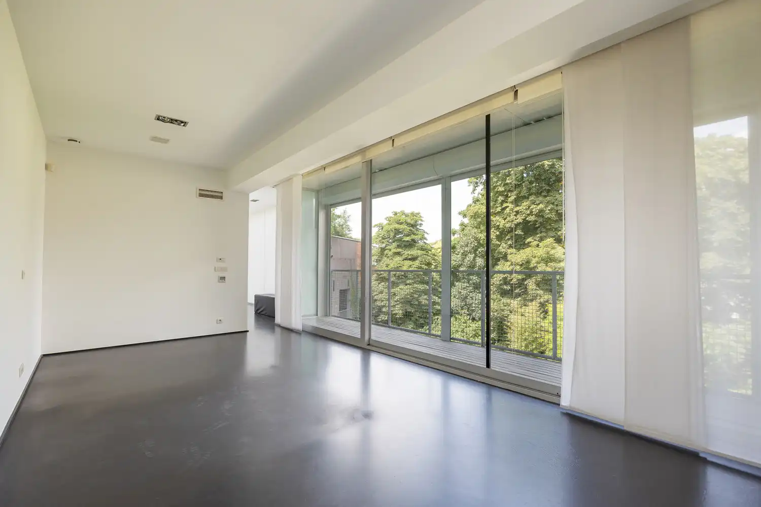 LUXUEUZE LOFT (341m²) MET TUIN (200m²), ZWEMBAD EN SAUNA IN LUXEPROJECT PAPYRUS TE ZURENBORG-ANTWERPEN foto 26