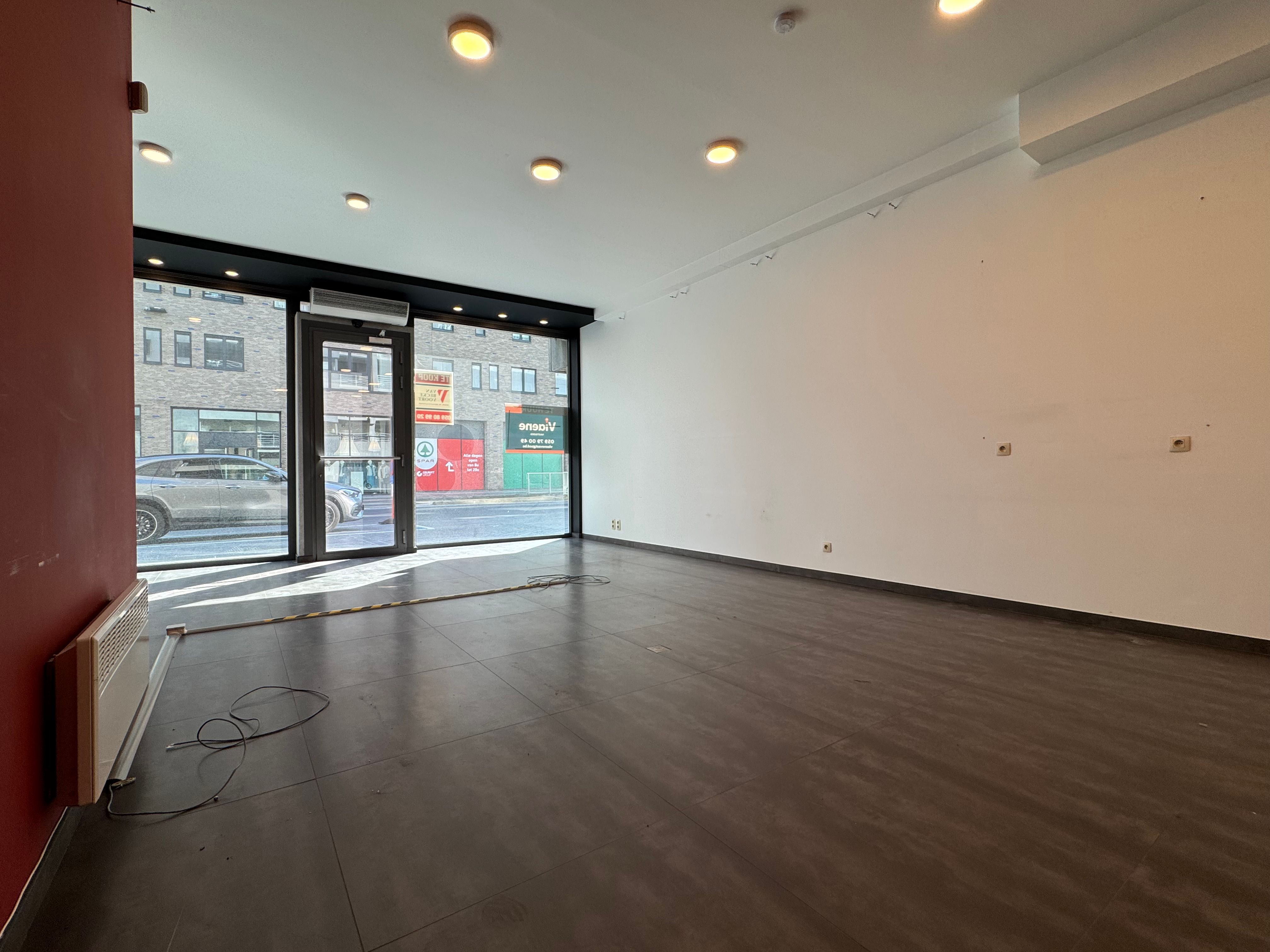 Handelsgelijkvloers 69m² foto 5