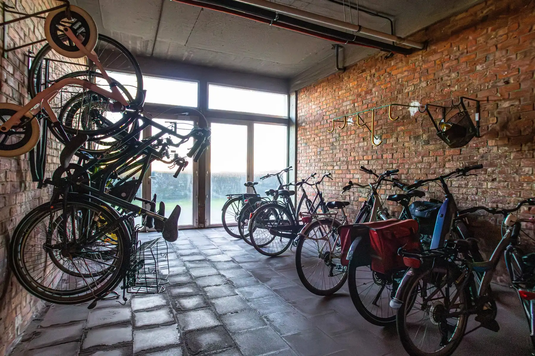 Ruim 3-slaapkamerappartement met potentieel foto 19