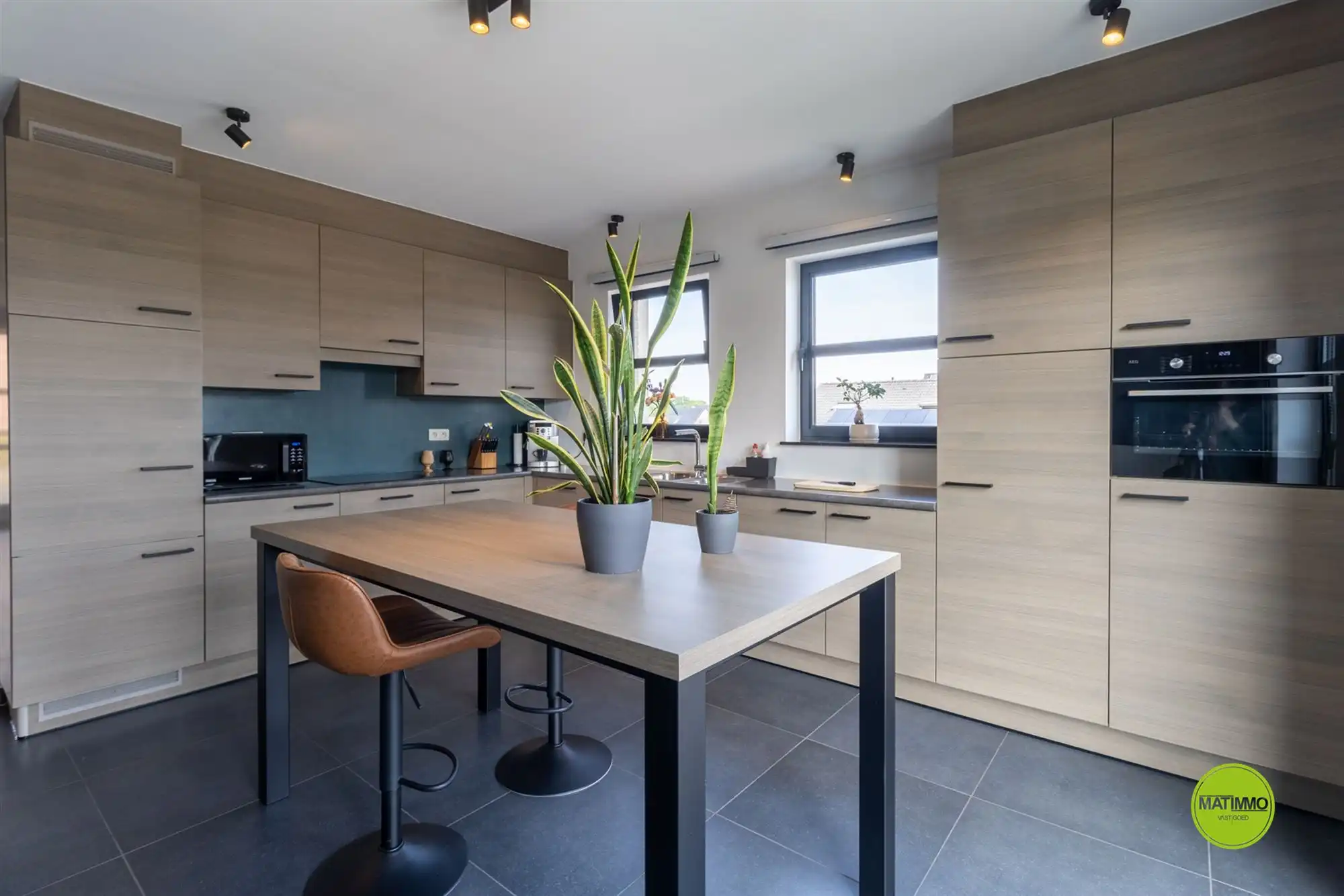 Ruim, energiezuinig duplex appartement in Hechtel-Eksel foto 8