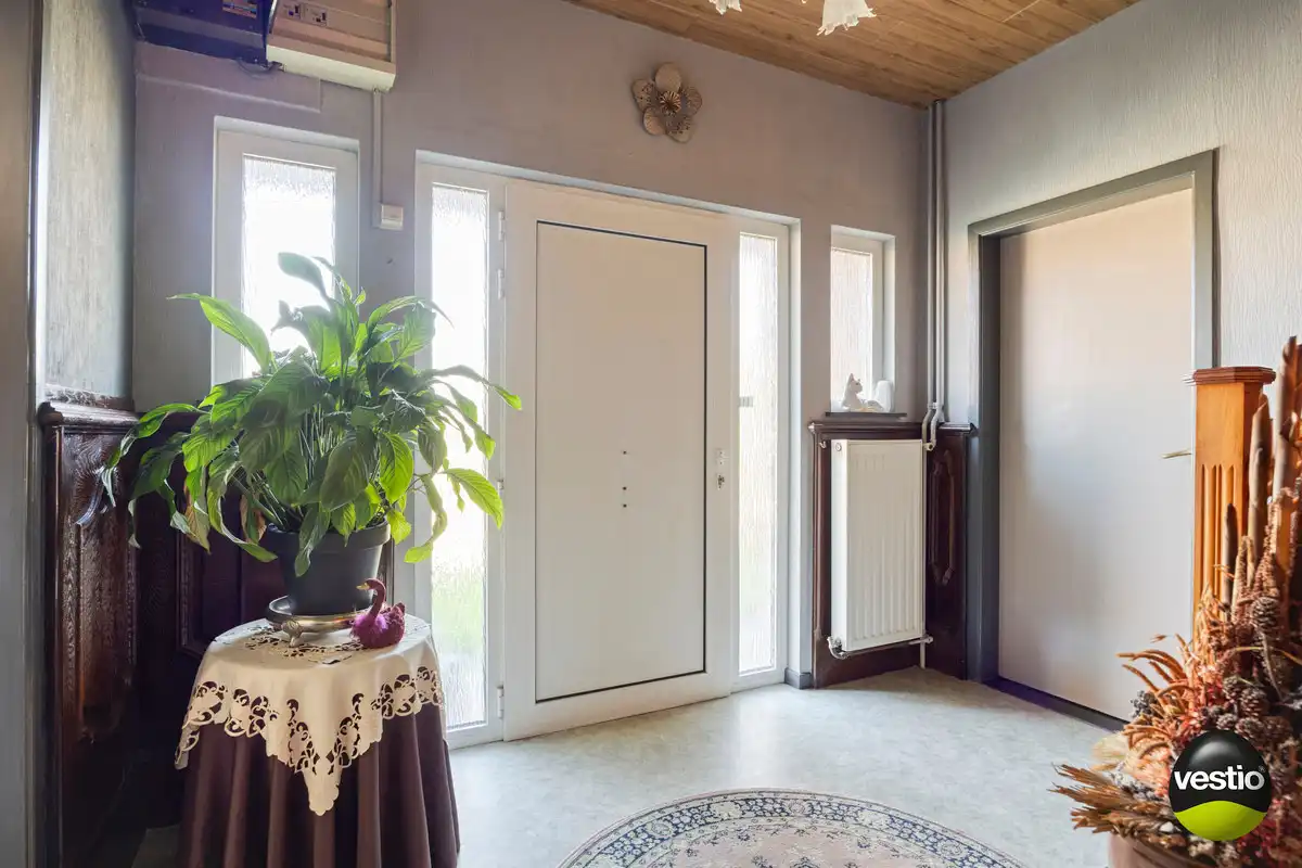 OP TE FRISSEN VRIJSTAANDE WONING OP 9A74CA TE EIGENBILZEN. foto 4