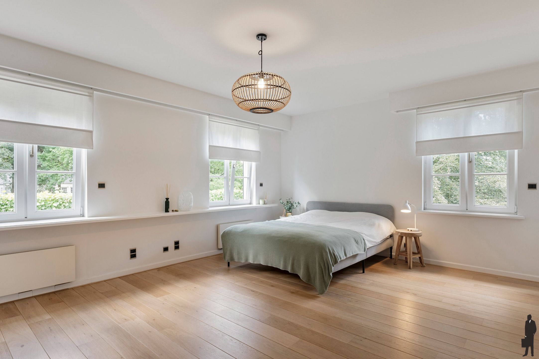 In de residentiële villawijk, De Meersebergen nabij Breda klassieke herenhuis op ca. 2135 m² met uitzicht op "Markdal". foto 32
