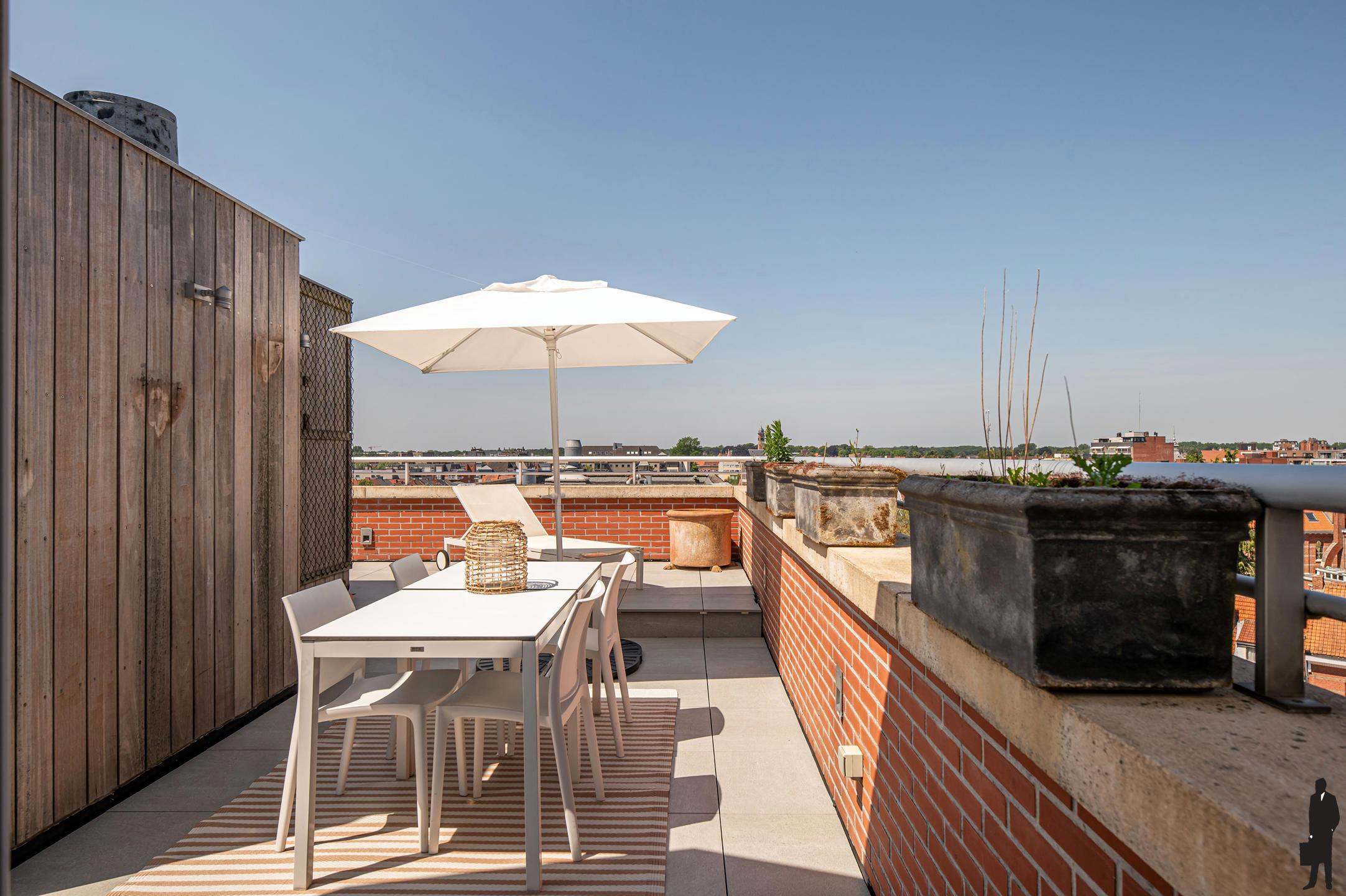 Riant penthouse met dakterras met 360° zicht over Turnhout  foto 20