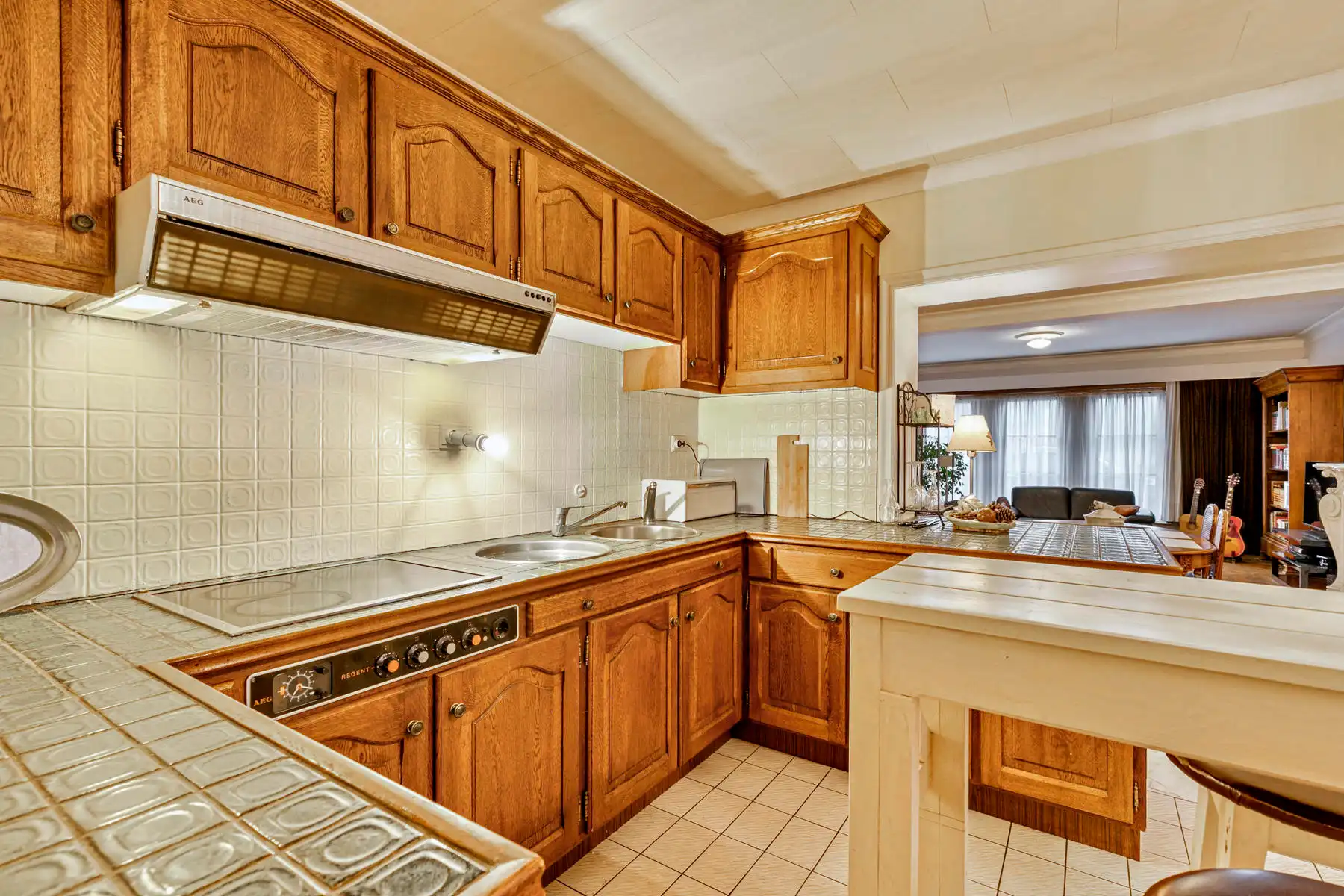 In de dorpskern van Neeroeteren gelegen halfvrijstaande woning met 2 slaapkamers. foto 10