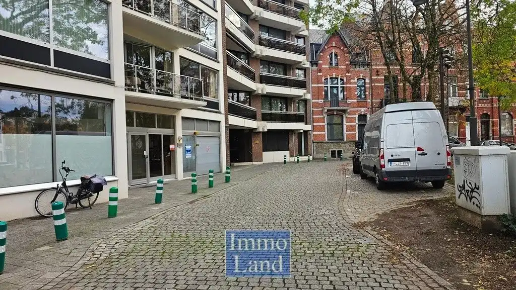 Appartement te koop foto {{pictureIndex}}