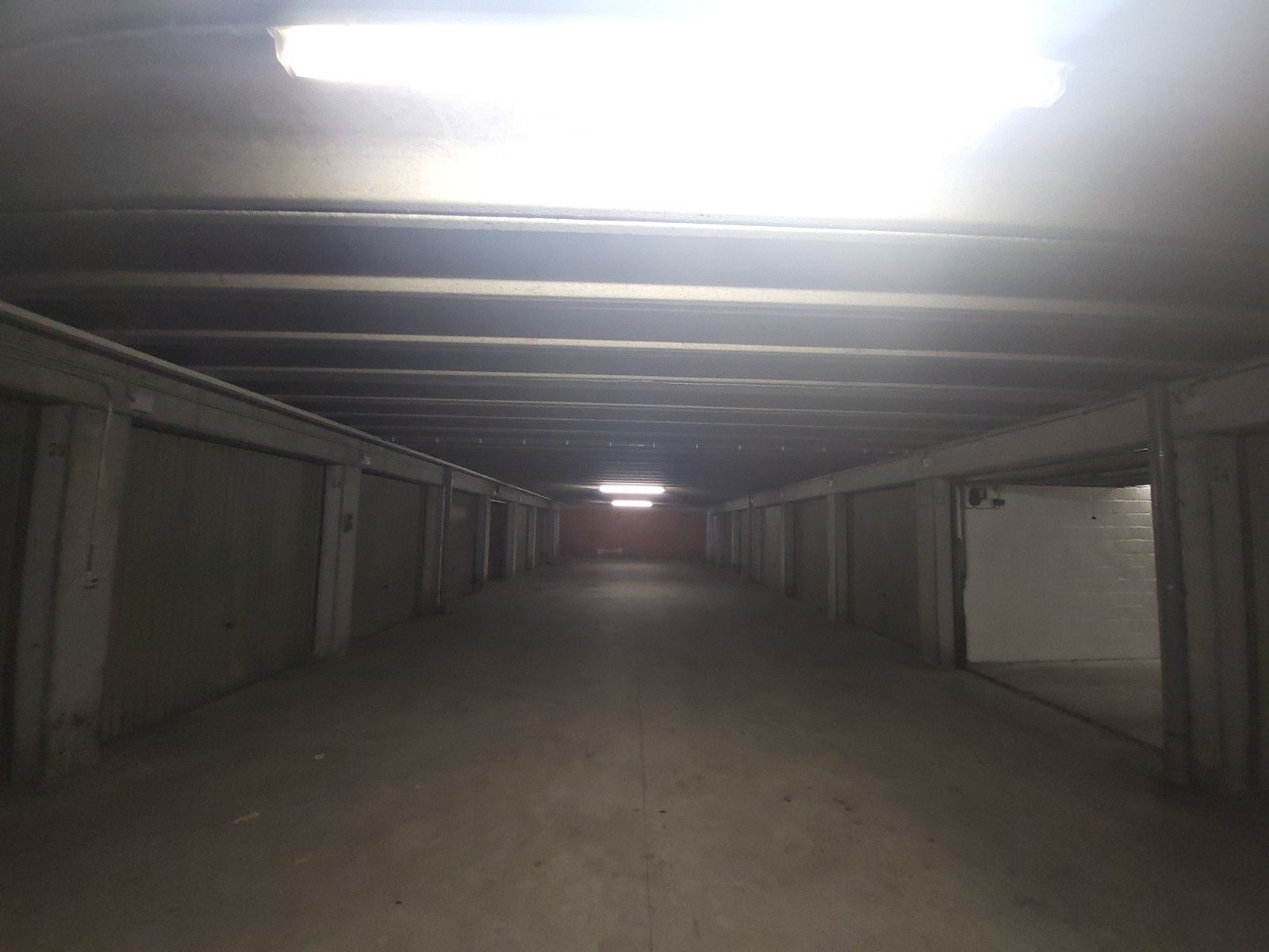 Garage in centrum Deinze foto 12