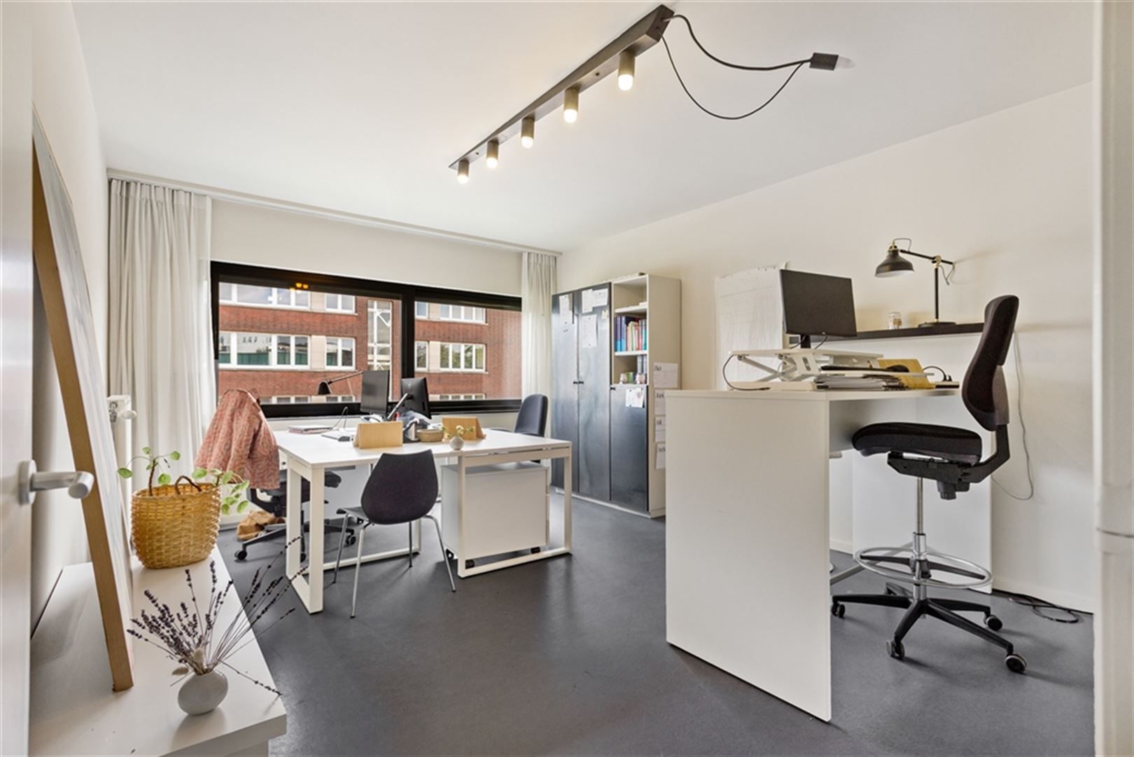 Kantoorgebouw te koop in Berchem foto 15