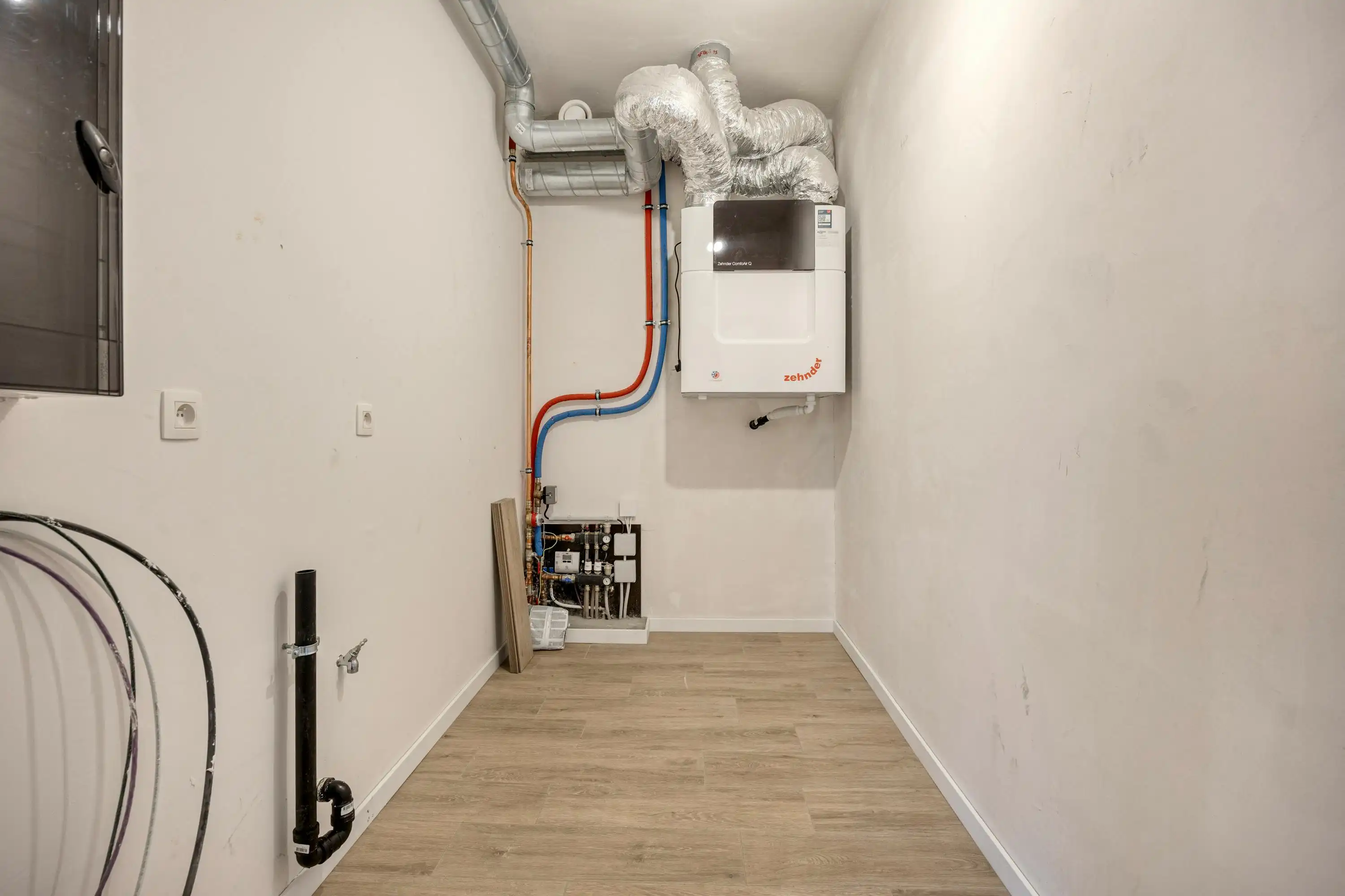 Ruime en lichtrijke triplex met 2 slaapkamers in Hasselt foto 13