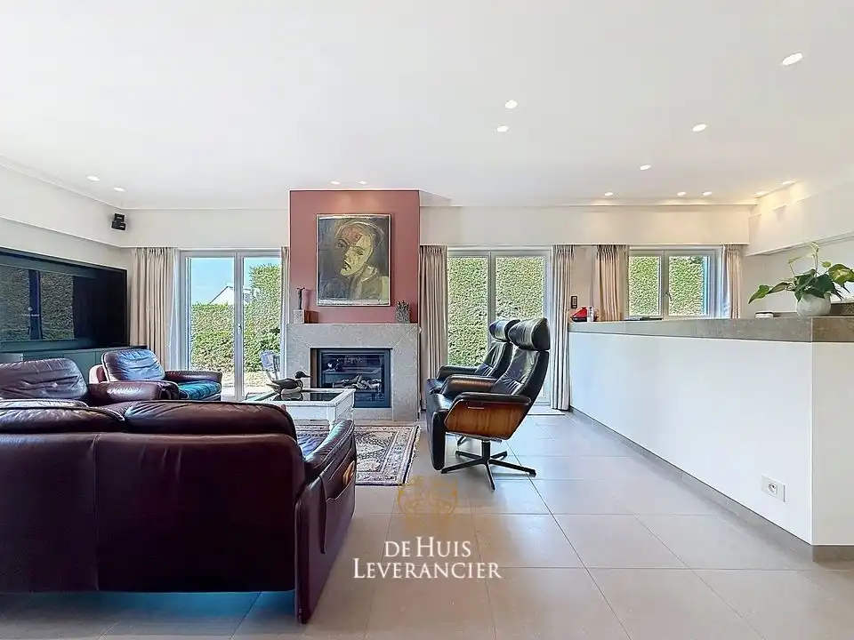 Kom levenslang genieten aan zee in deze instapklare gelijkvloerse villa op uitzonderlijke toplocatie in Oostduinkerke! foto 5