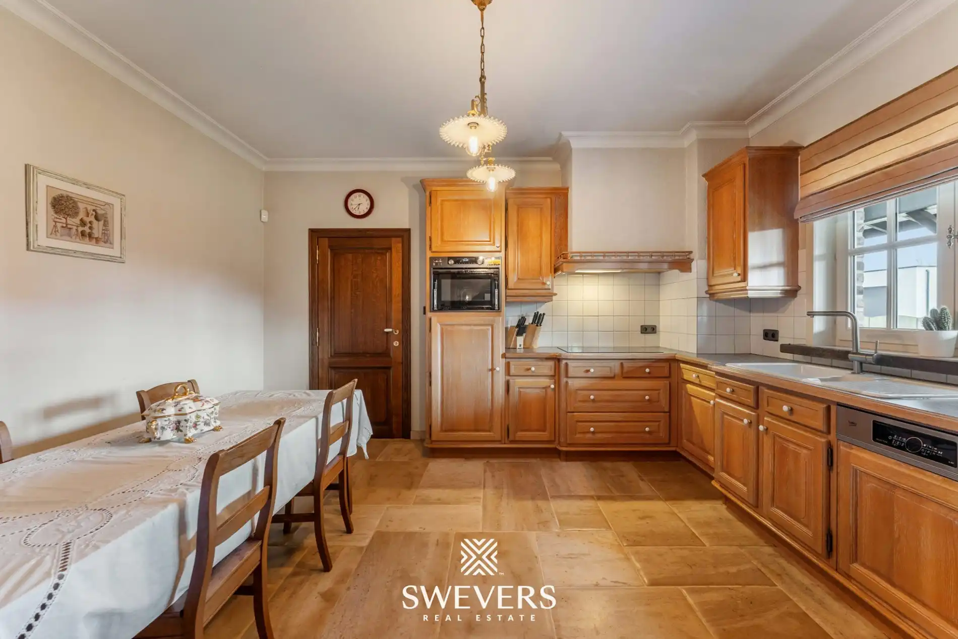 Ruime open bebouwing met 4 slaapkamers en zonnige tuin in Houthalen foto 13