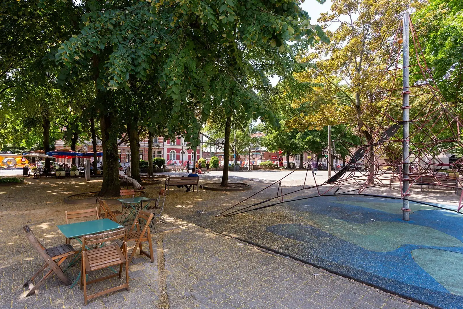 Wonen in het hart van de Sint-Andrieswijk foto 12