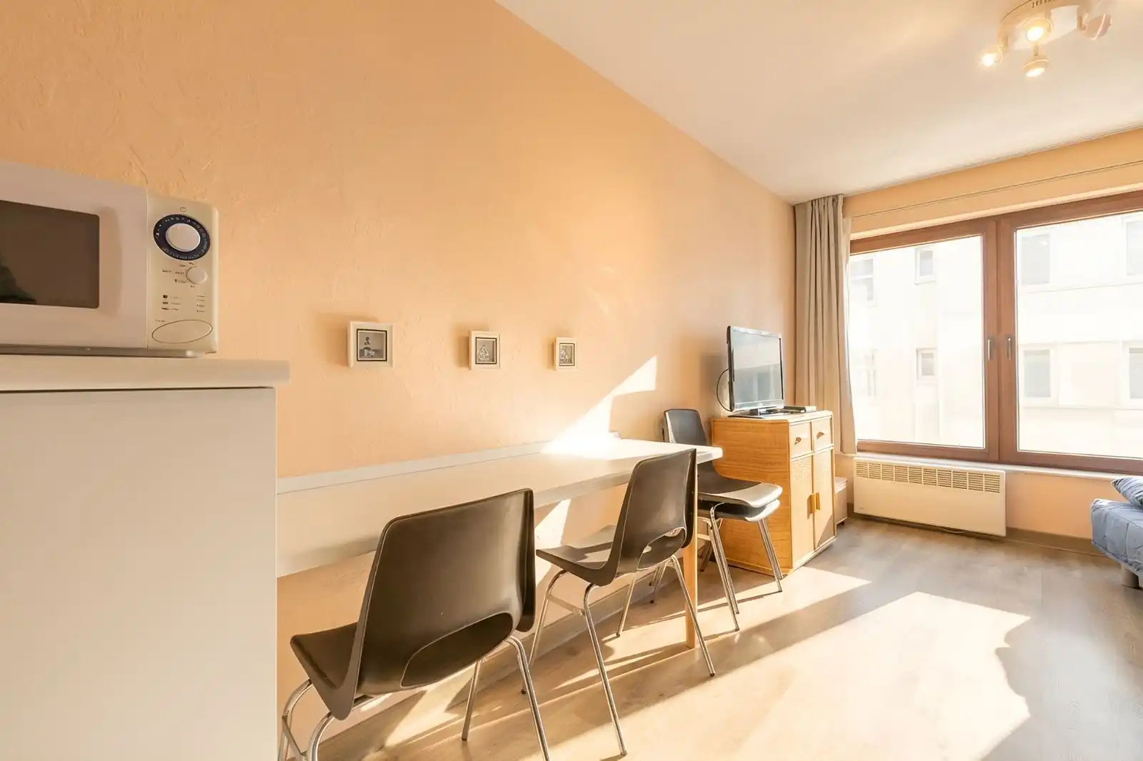 Charmante en verzorgde studio met lateraal zeezicht foto 6