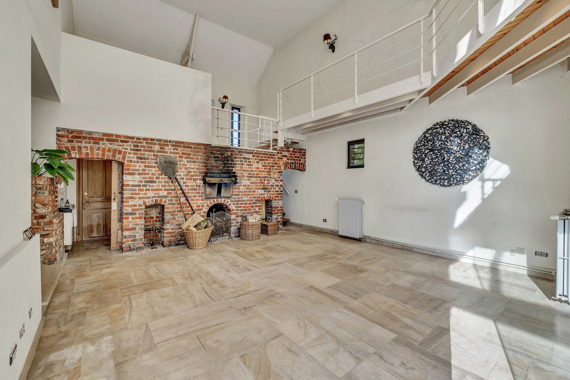 Fantastisch gerenoveerde hoeve met binnenzwembad foto 5