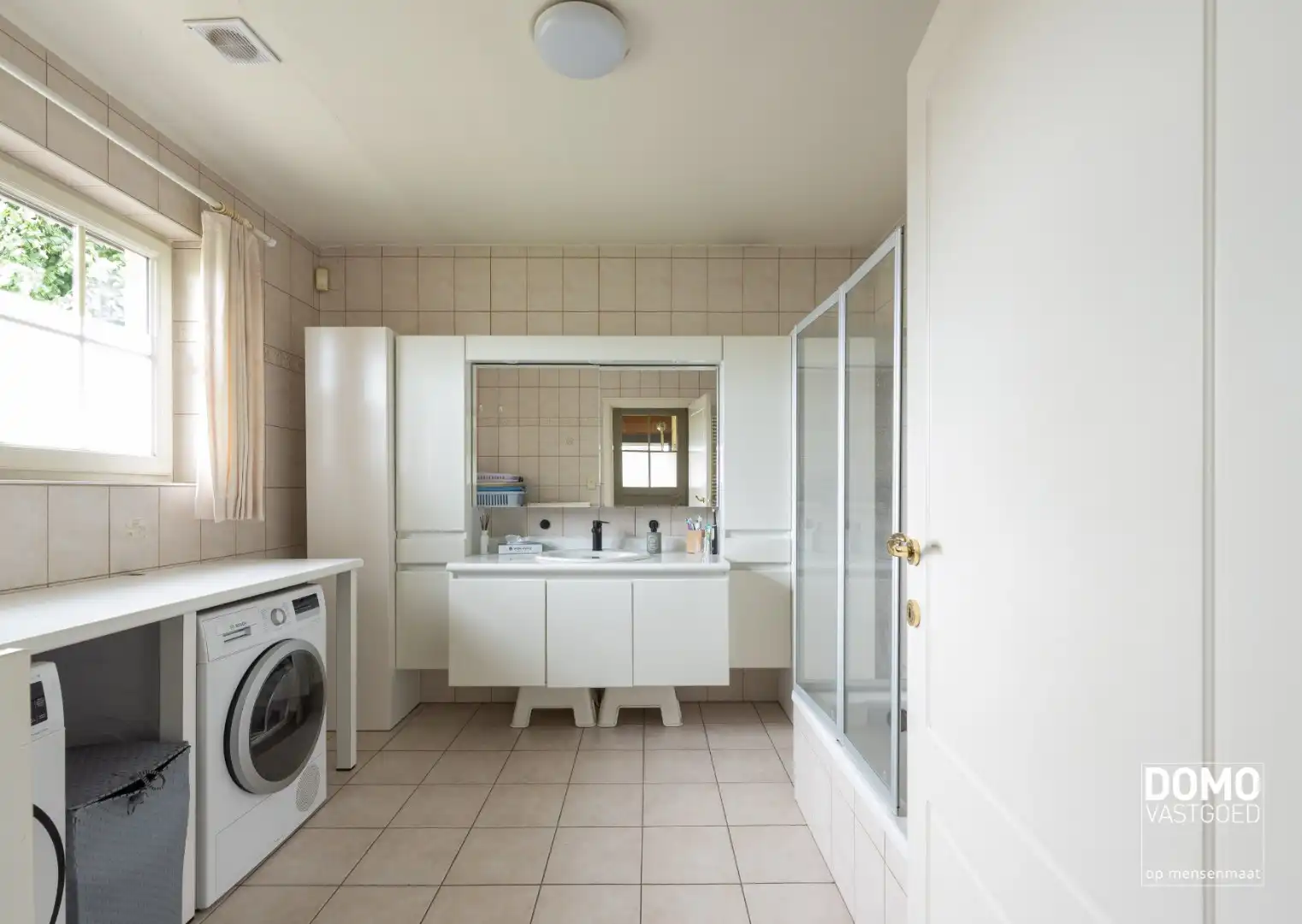 Gezinswoning met 3 slaapkamers op ruim perceel in Kuringen foto 5