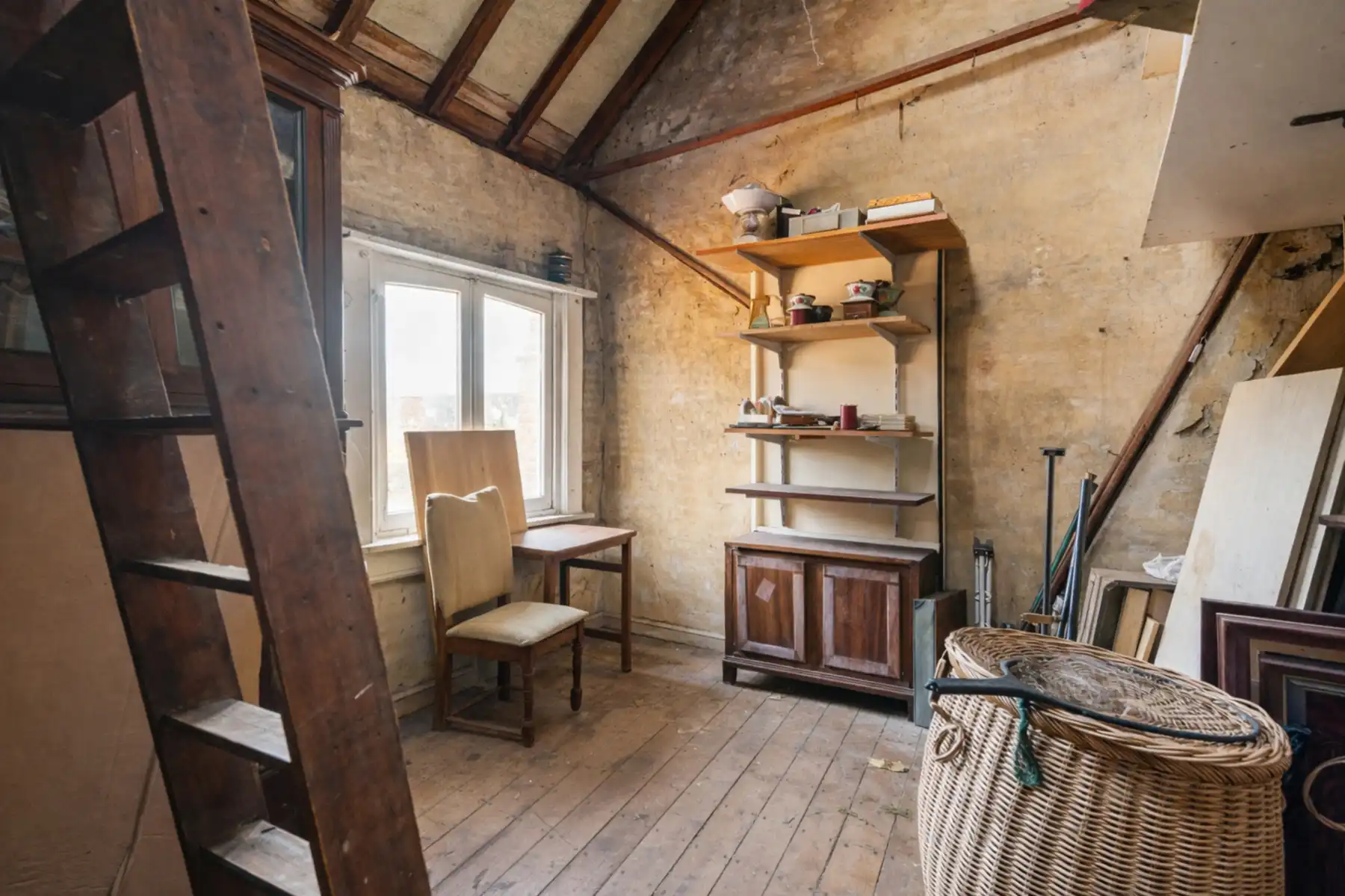 Te renoveren rijwoning met 3 à 4 slaapkamers en ruime tuin. foto 7