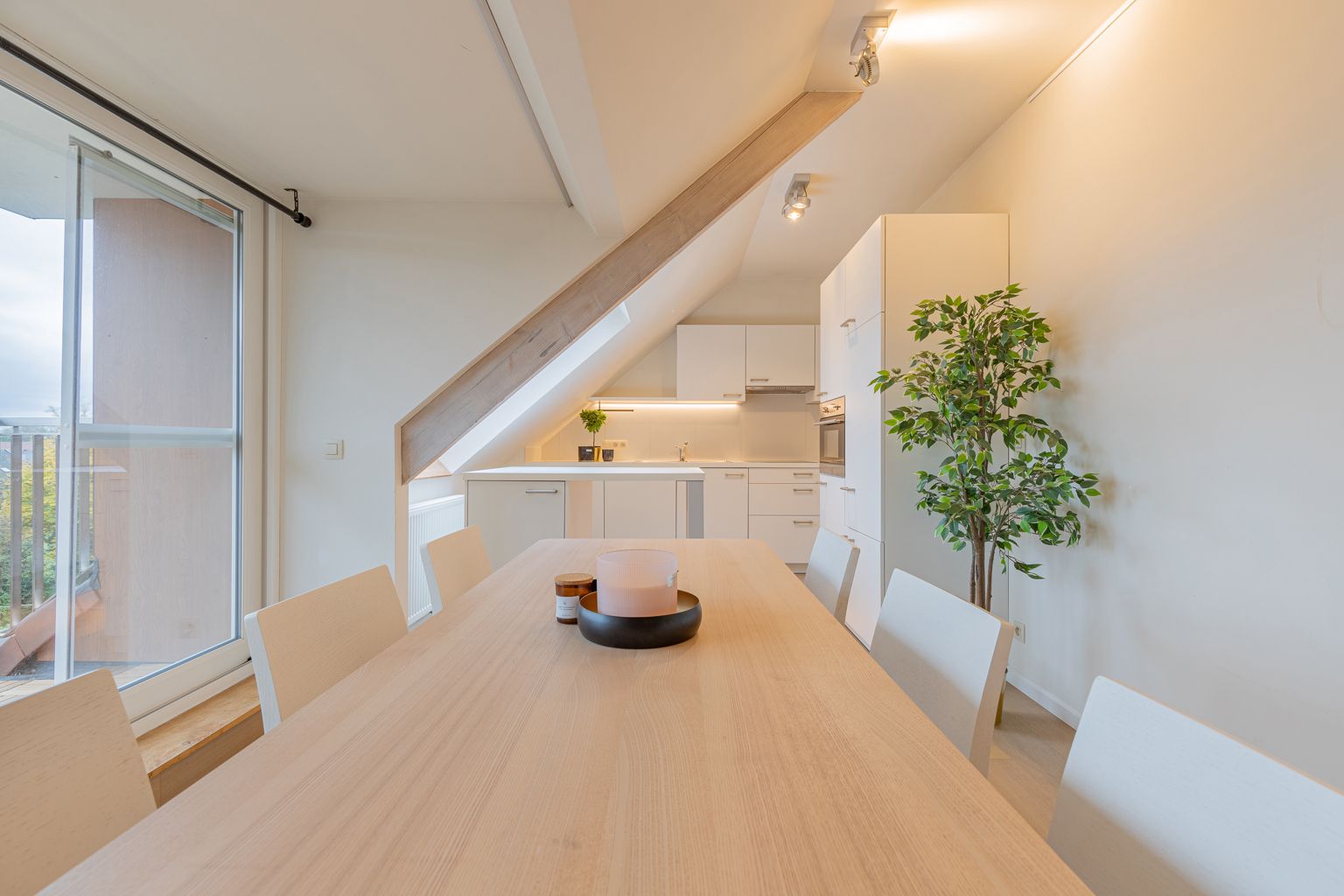 Recent appartement met 2 slaapkamers in het centrum! foto 4