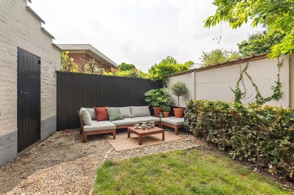 KARAKTERVOLLE ALLEENSTAANDE WONING MET 3 SLPKS | ZONNEPANELEN foto 3