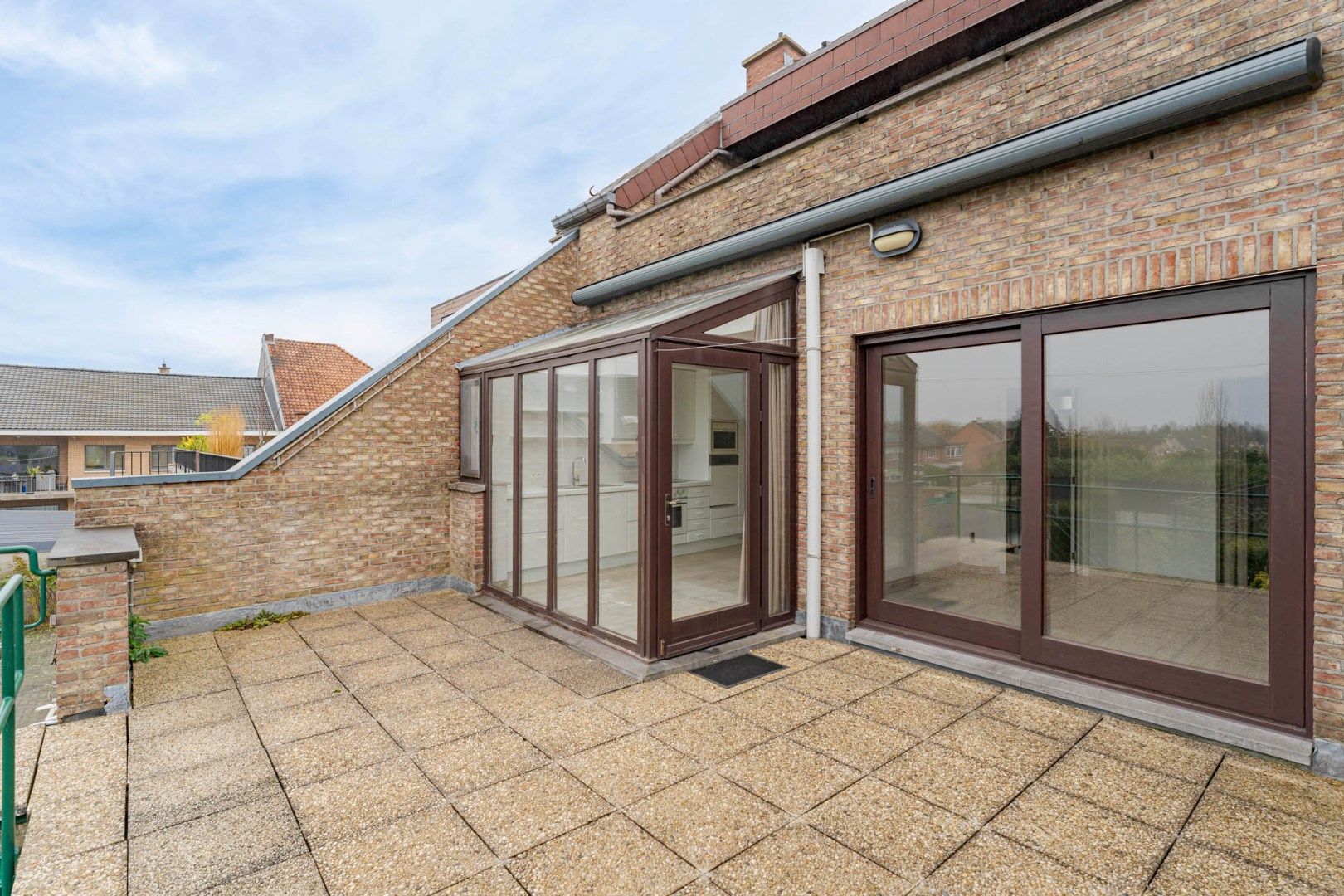 Op te frissen ruime energiezuinige bel-etagewoning met patio en terras op unieke locatie, massa's mogelijkheden. foto 17