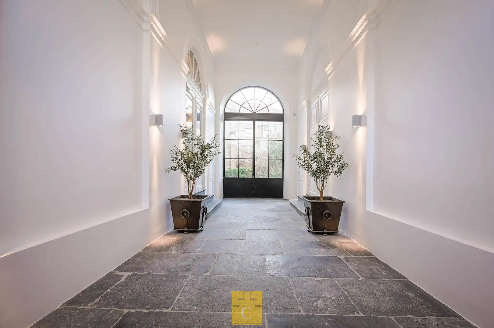 2 ruime kantoorruimtes met hoge plafonds in charmant herenhuis foto 3