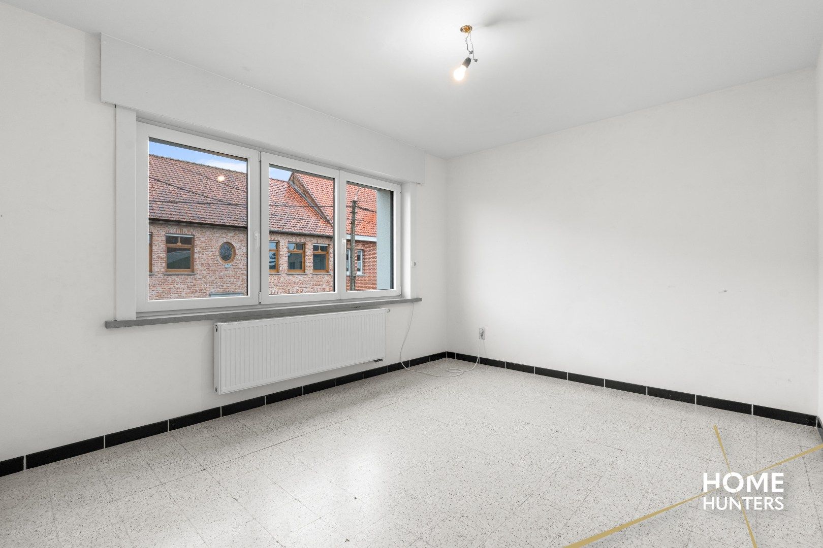 Woning met riante loods van 275m² op centrale ligging in regio Wervik foto 16