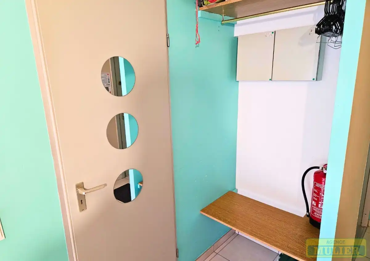 APPARTEMENT MET UNIEKE LIGGING AAN ZEE TE KOOP IN DE PANNE foto 11