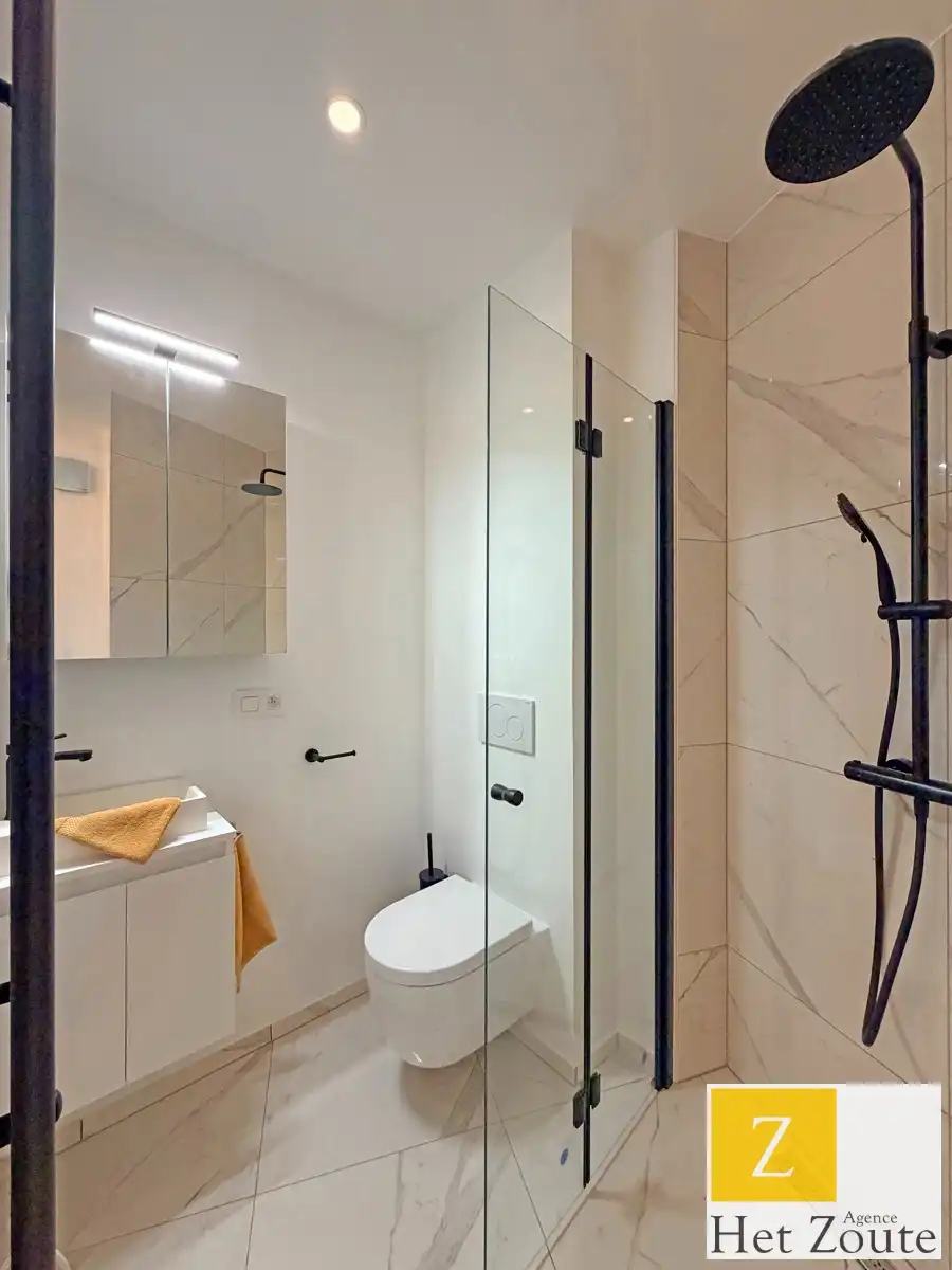 Gerenoveerd appartement vlakbij het Van Bunnenplein foto 7