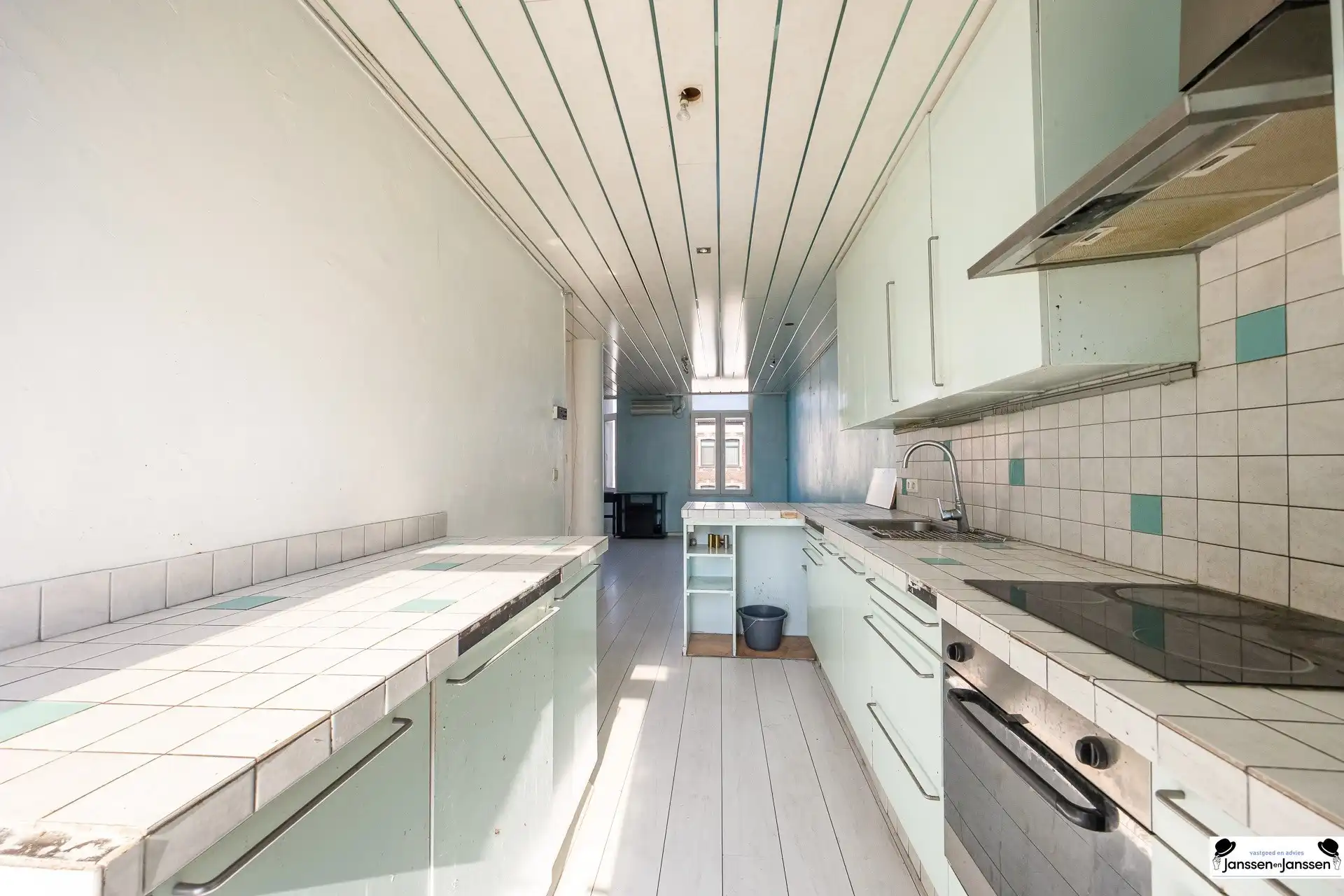 Te koop: Opbrengsteigendom op centrale locatie in Merksem! foto 19