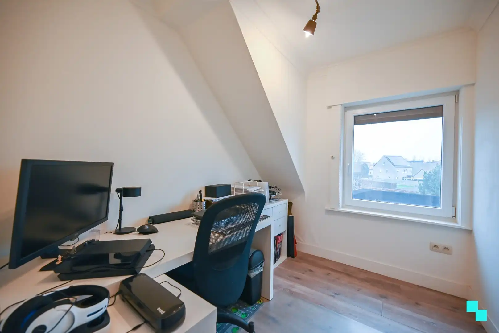 Bel-etagewoning nabij het centrum van Waregem! foto 21