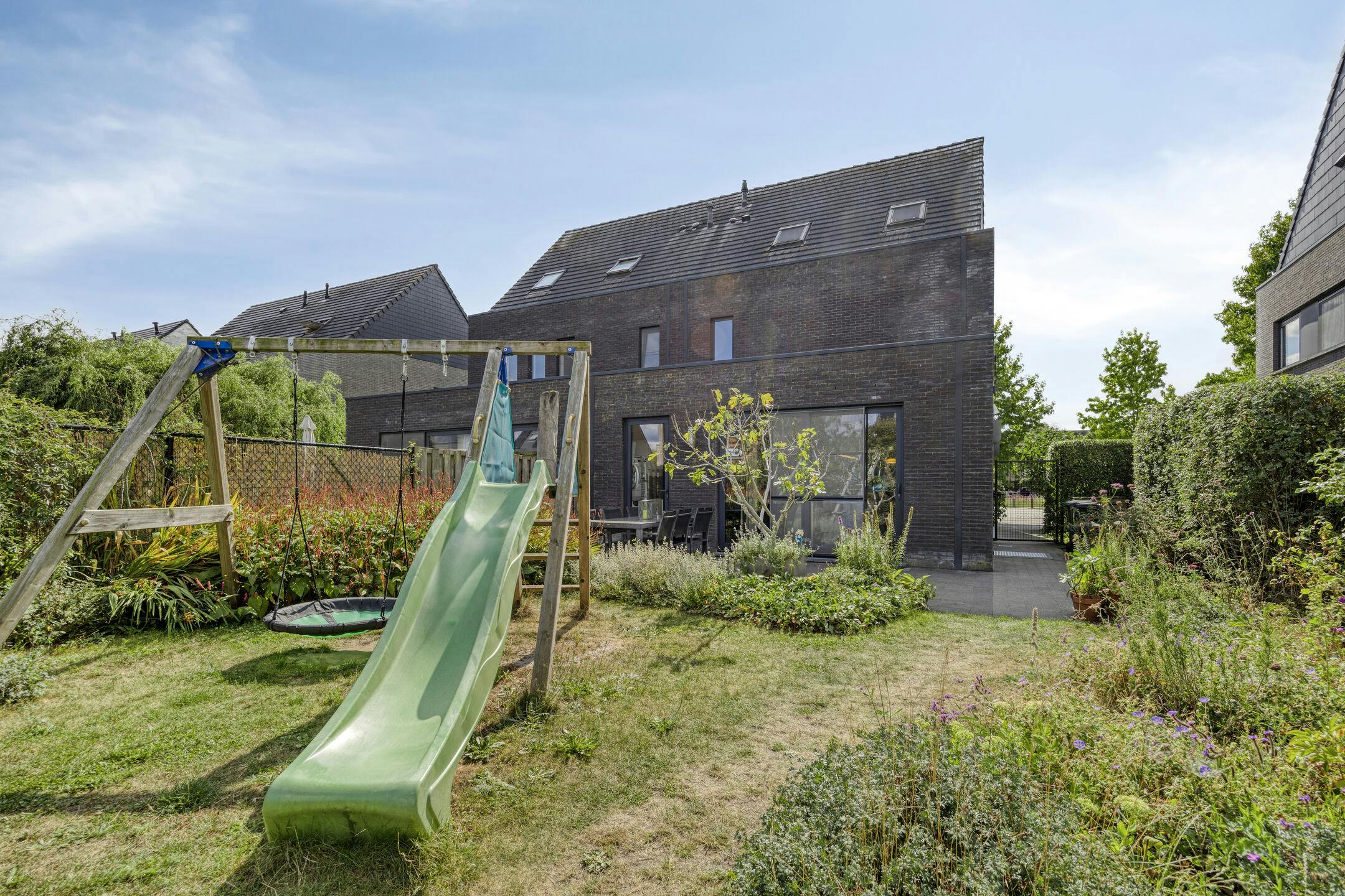 Instapklaar huis met 4 slaapkamers te koop in Gooreind! foto 35