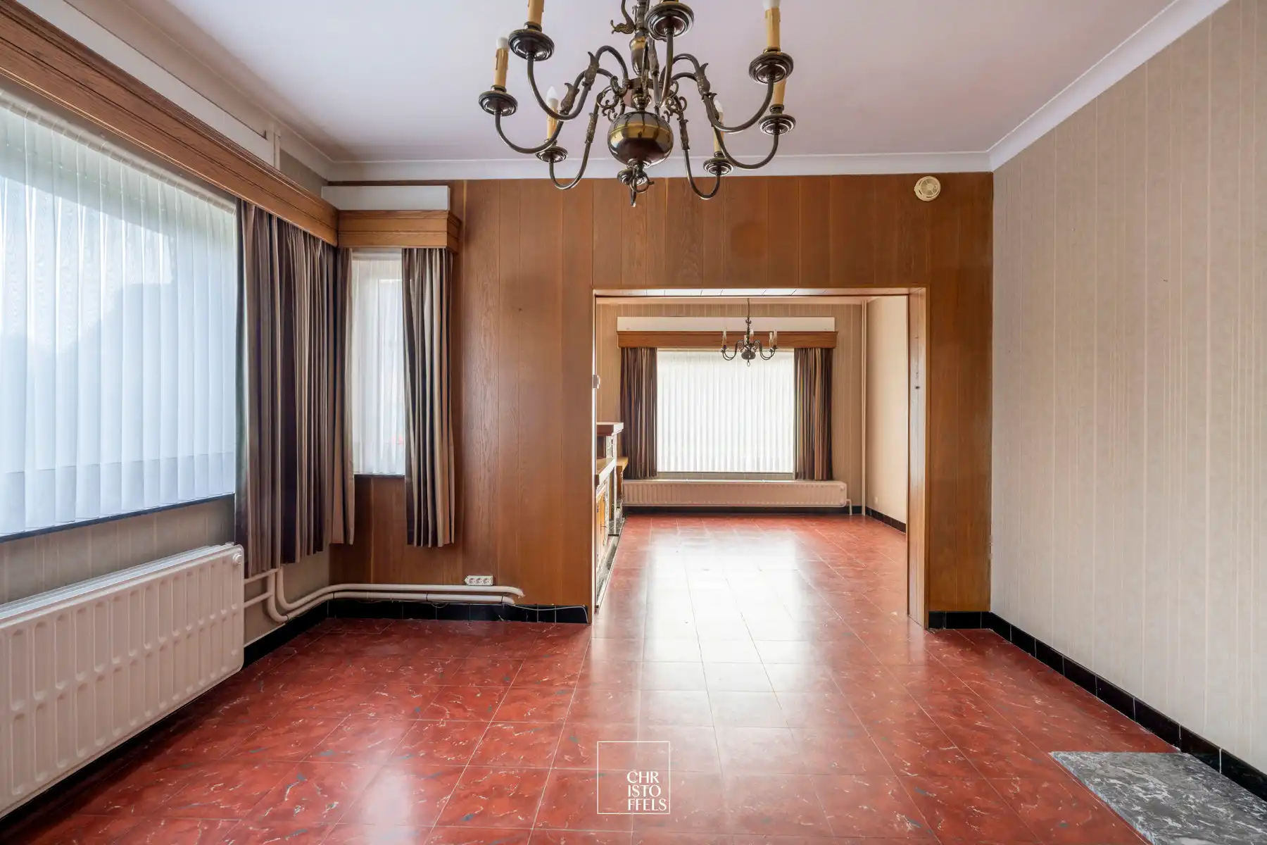 Te renoveren woning (199m²) in een rustige woonomgeving te Lanaken! foto 5
