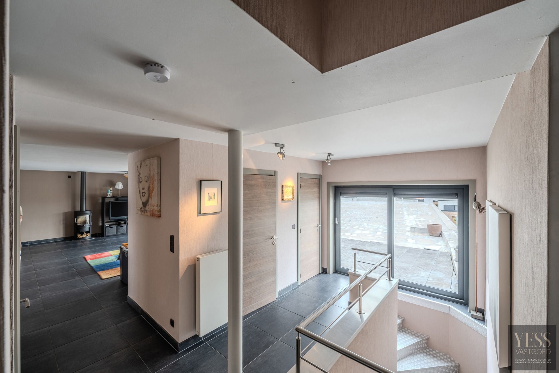 Uniek pand 236m2 bewoonbaar + atelier/winkel/opslag 475m2! foto 12