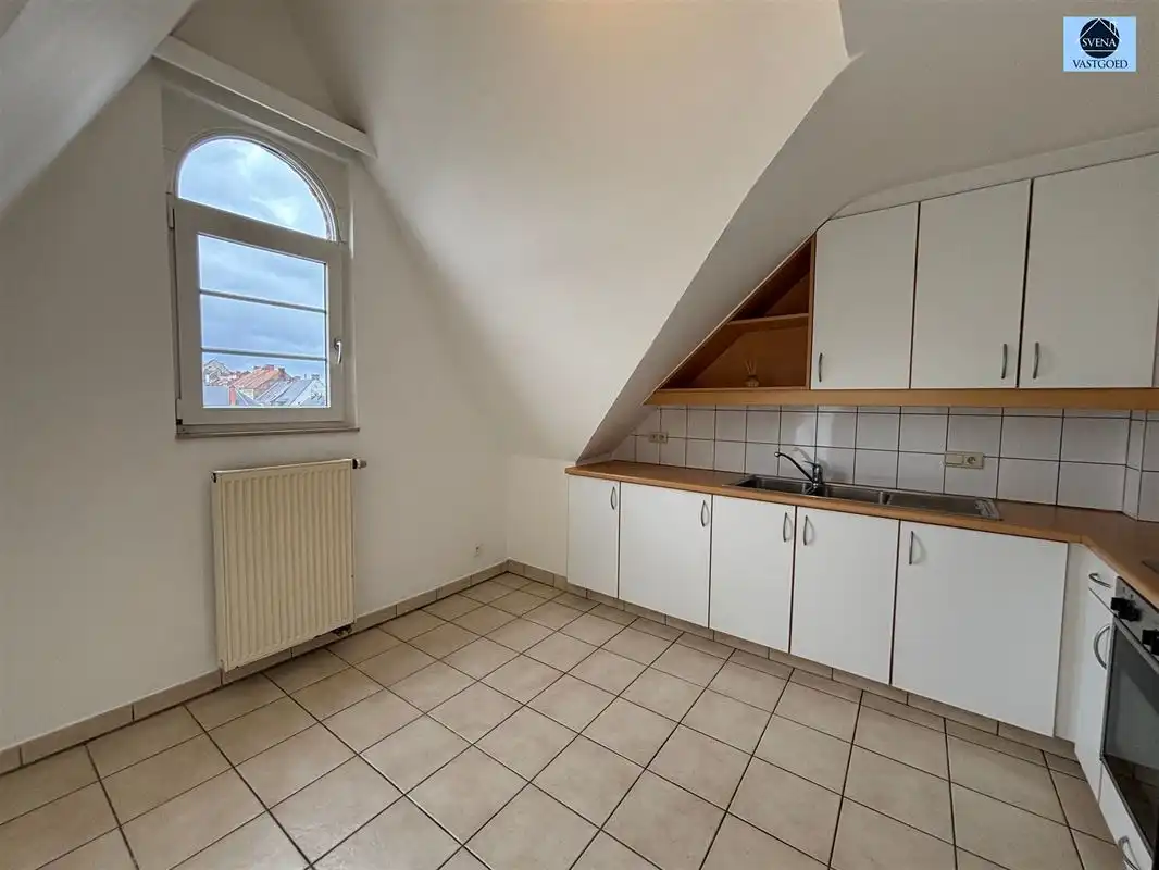 LICHTRIJK APPARTEMENT MET 2 SLAAPKAMERS IN CENTRUM GERAARDSBERGEN foto 2