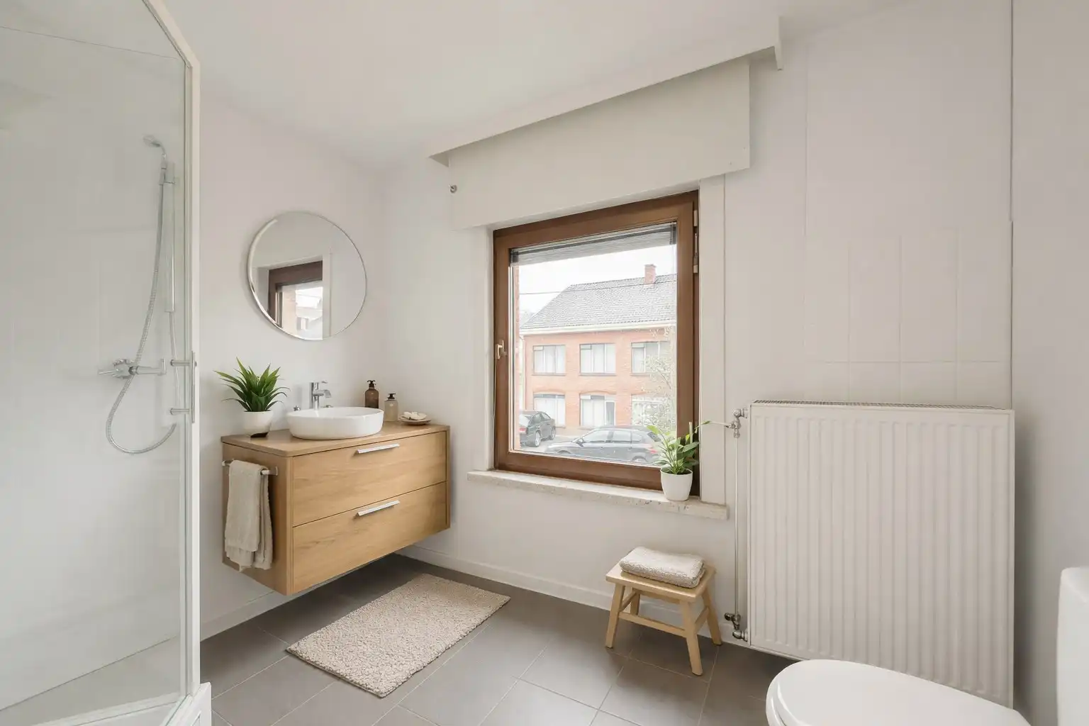 GUNSTIG GELEGEN GEZINSWONING OP 214 m² MET GARAGE foto 12