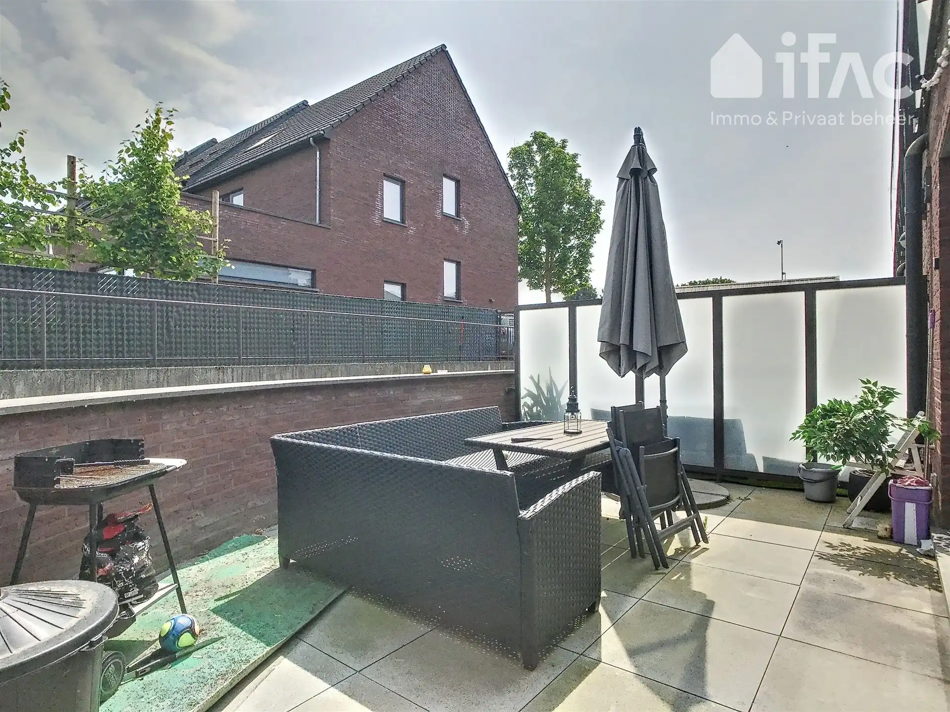 Recent gelijkvloers appartement met 2 slaapkamers en parking foto 5