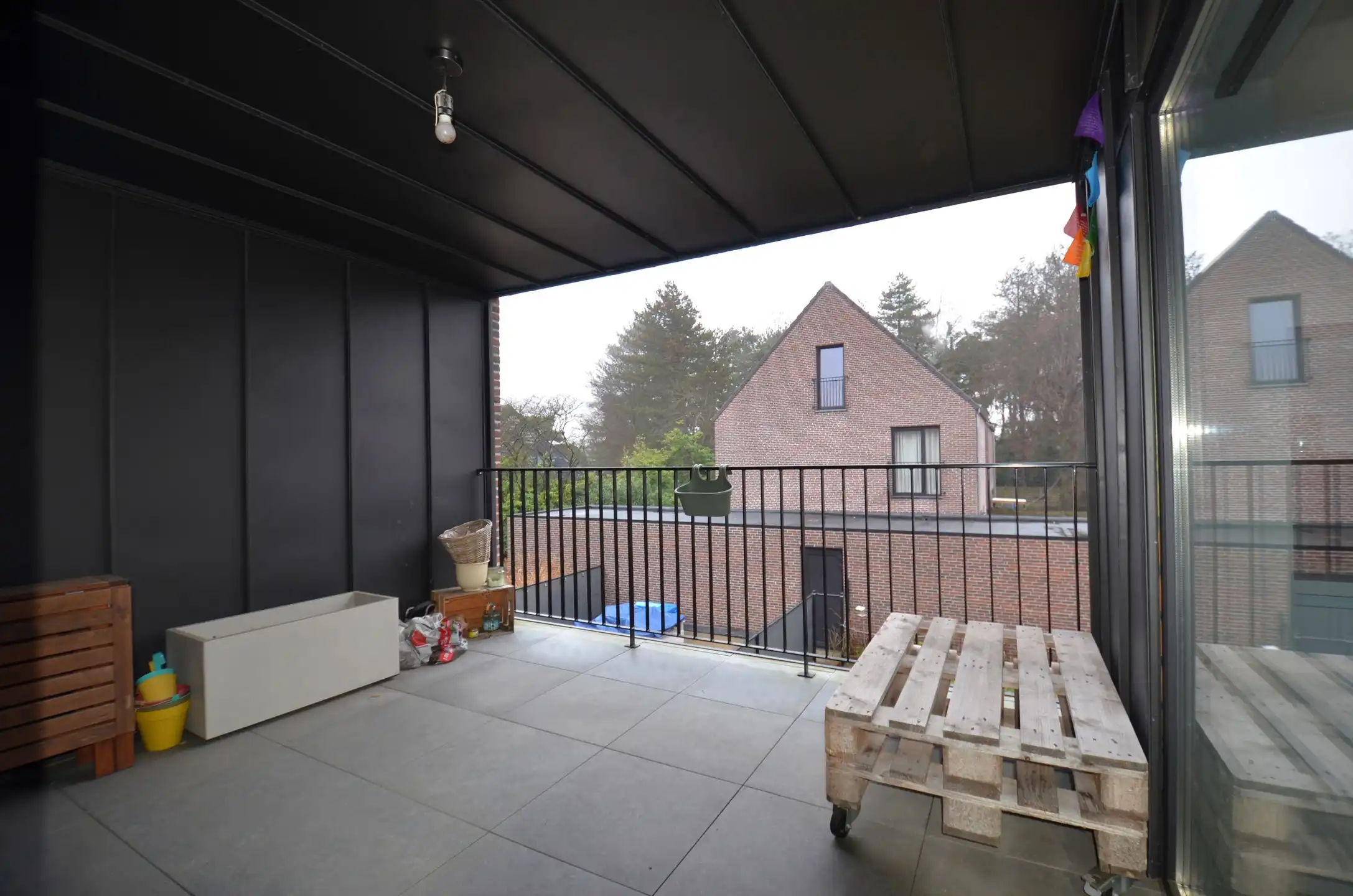 Recent appartement met 2 slaapkamers nabij het centrum foto 16