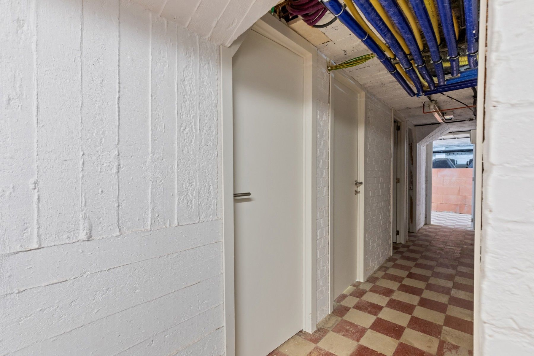 Volledig gerenoveerd appartement met dubbele garage in Ronse foto 15