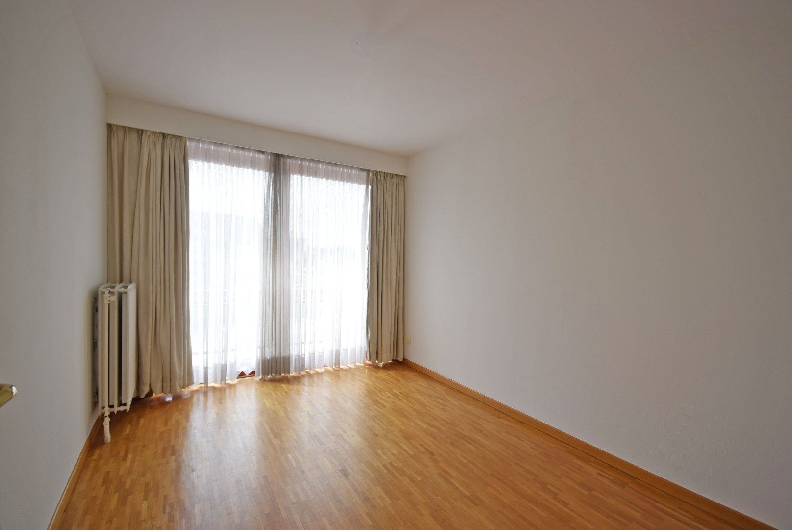 APPARTEMENT MET DRIE SLAAPKAMERS EN TERRAS NABIJ CENTRUM ROESELARE foto 7