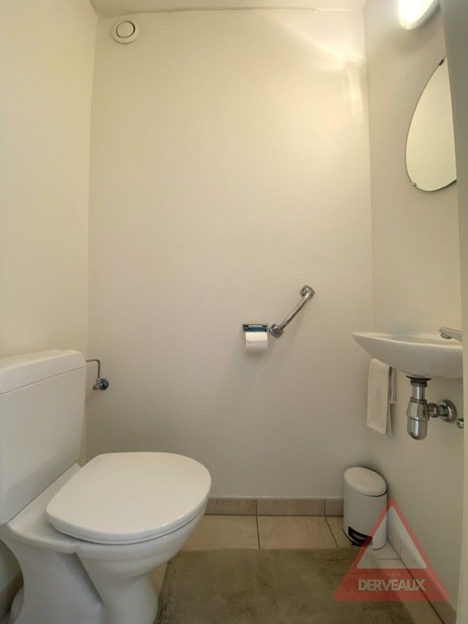 Roeselare – Ruim en instapklaar appartement met uitzicht op het Geitenpark foto 15