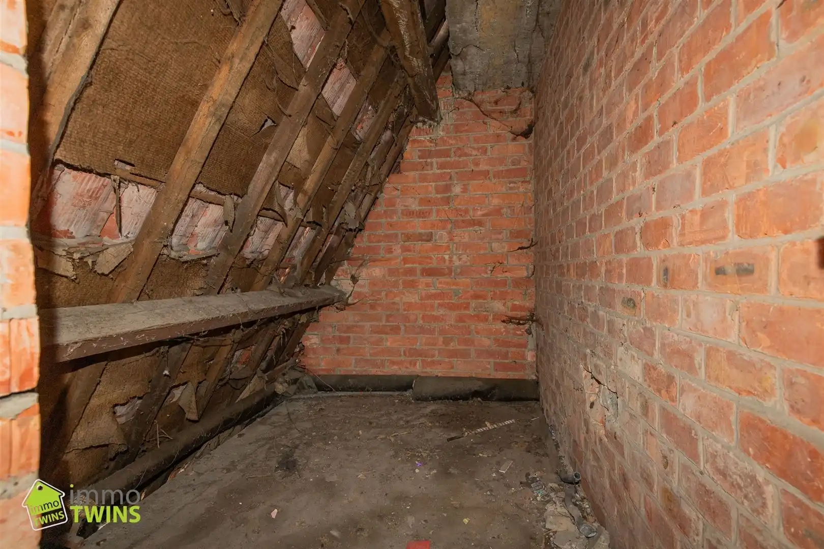 Statige villa met uitzonderlijk potentieel op toplocatie in Berlare foto 26