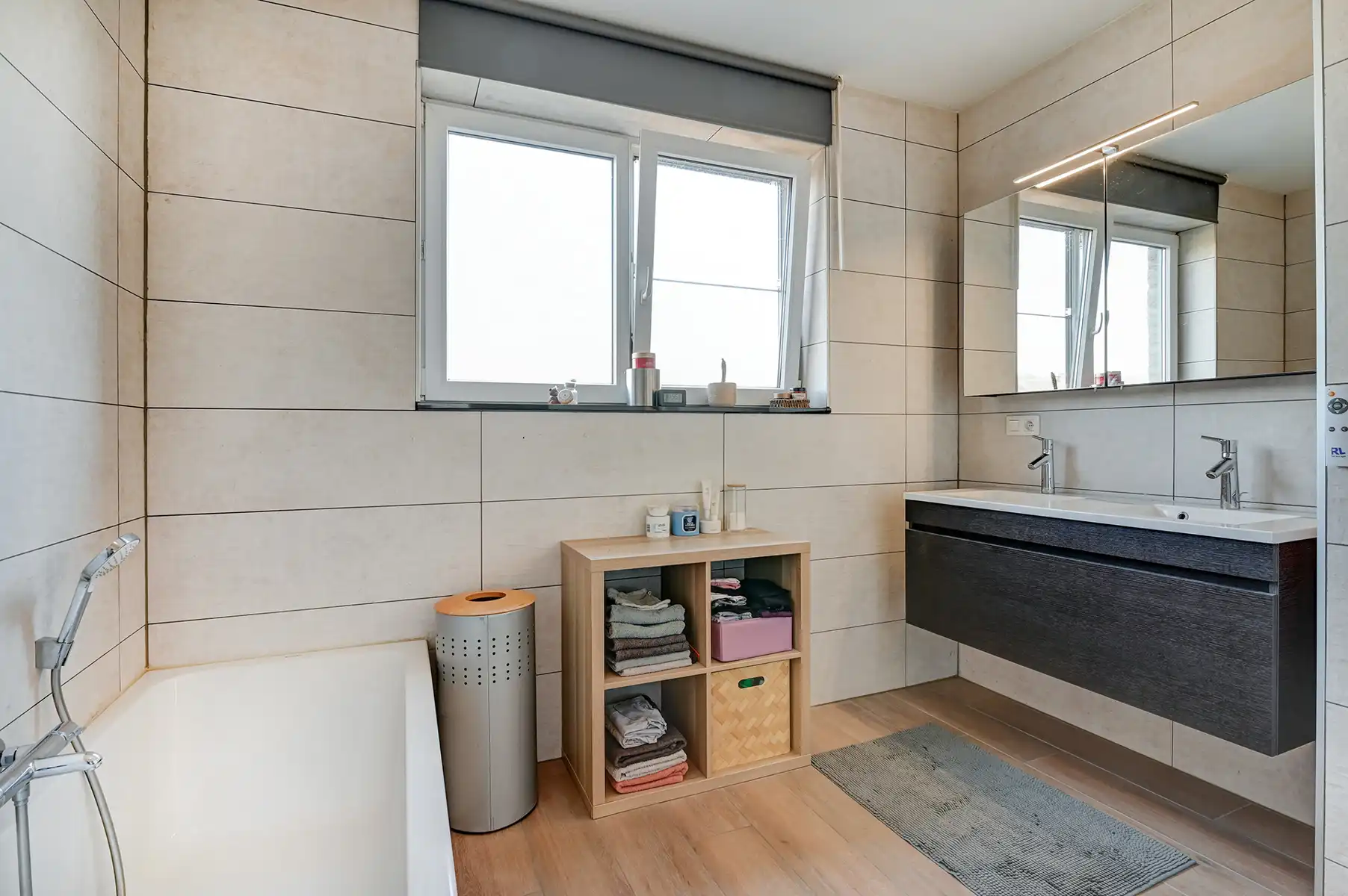 Moderne, lichtrijke gezinswoning met 3 slaapkamers nabij groene omgeving !!! foto 18