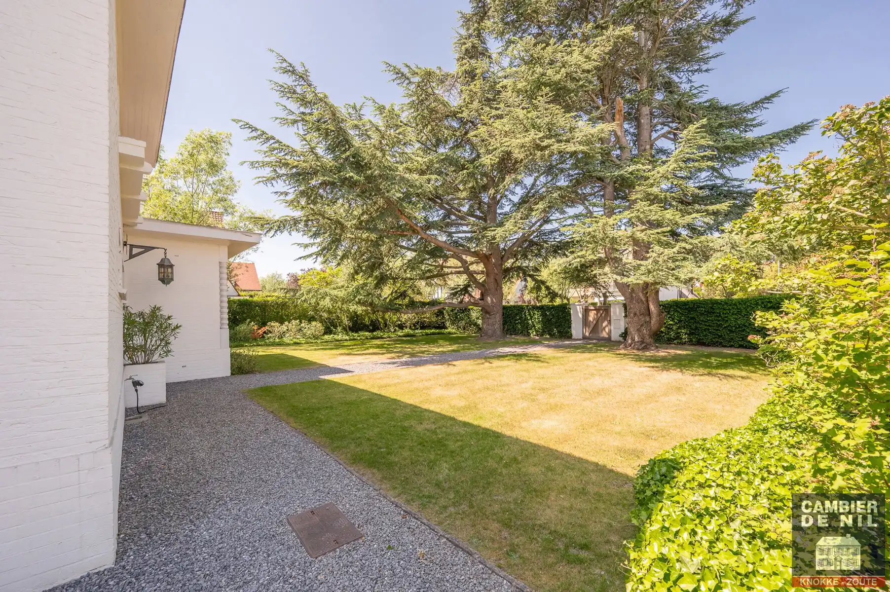 Charmante vrijstaande villa in hartje Zoute foto 27