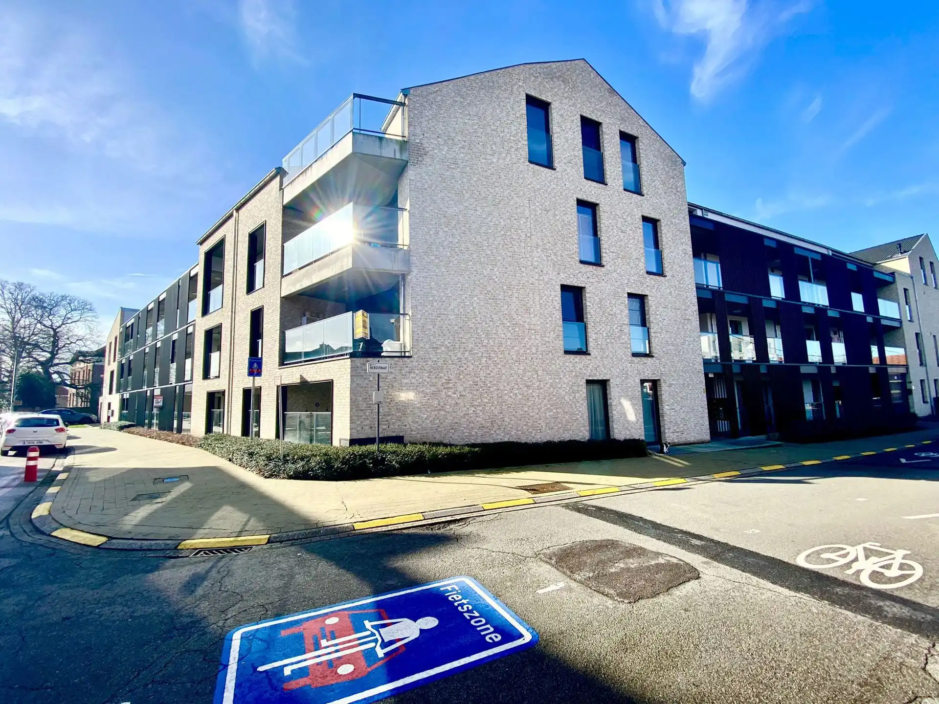 Recent, gelijkvloers appartement met 2 slaapkamers en terras foto 12